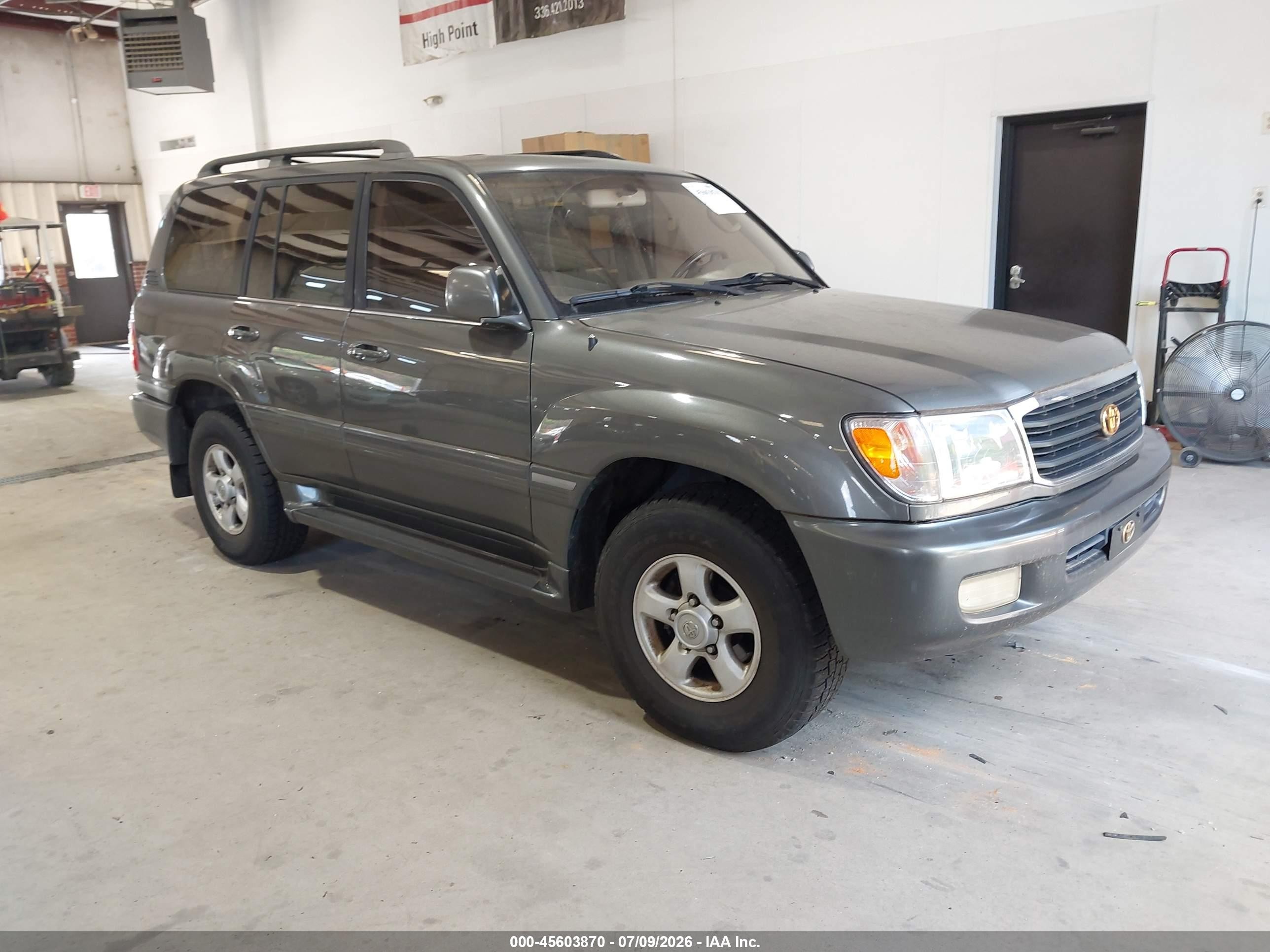 2000 Toyota Land Cruiser   Gray vin: JT3HT05J5Y0093285
