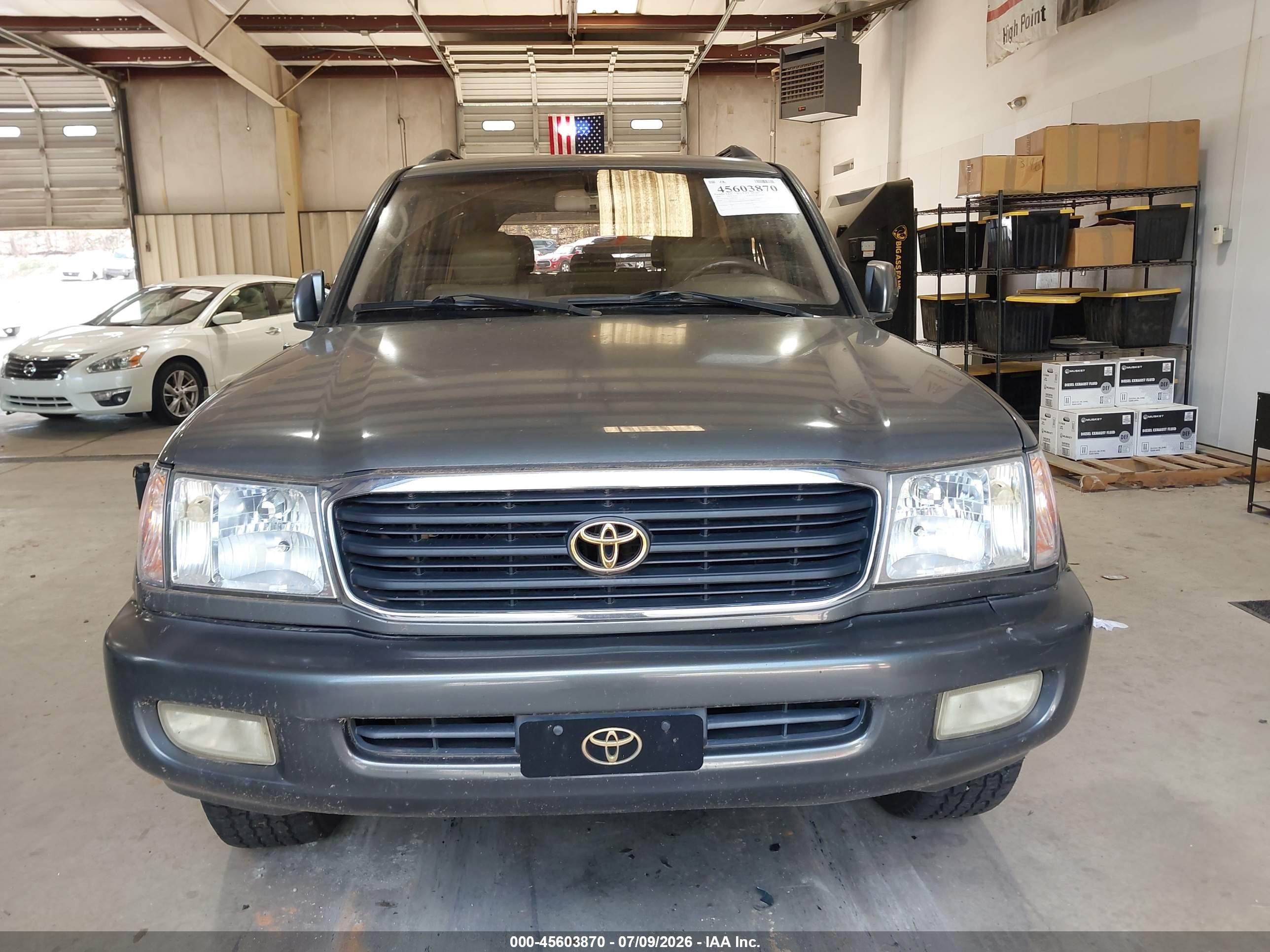 2000 Toyota Land Cruiser Gray vin: JT3HT05J5Y0093285