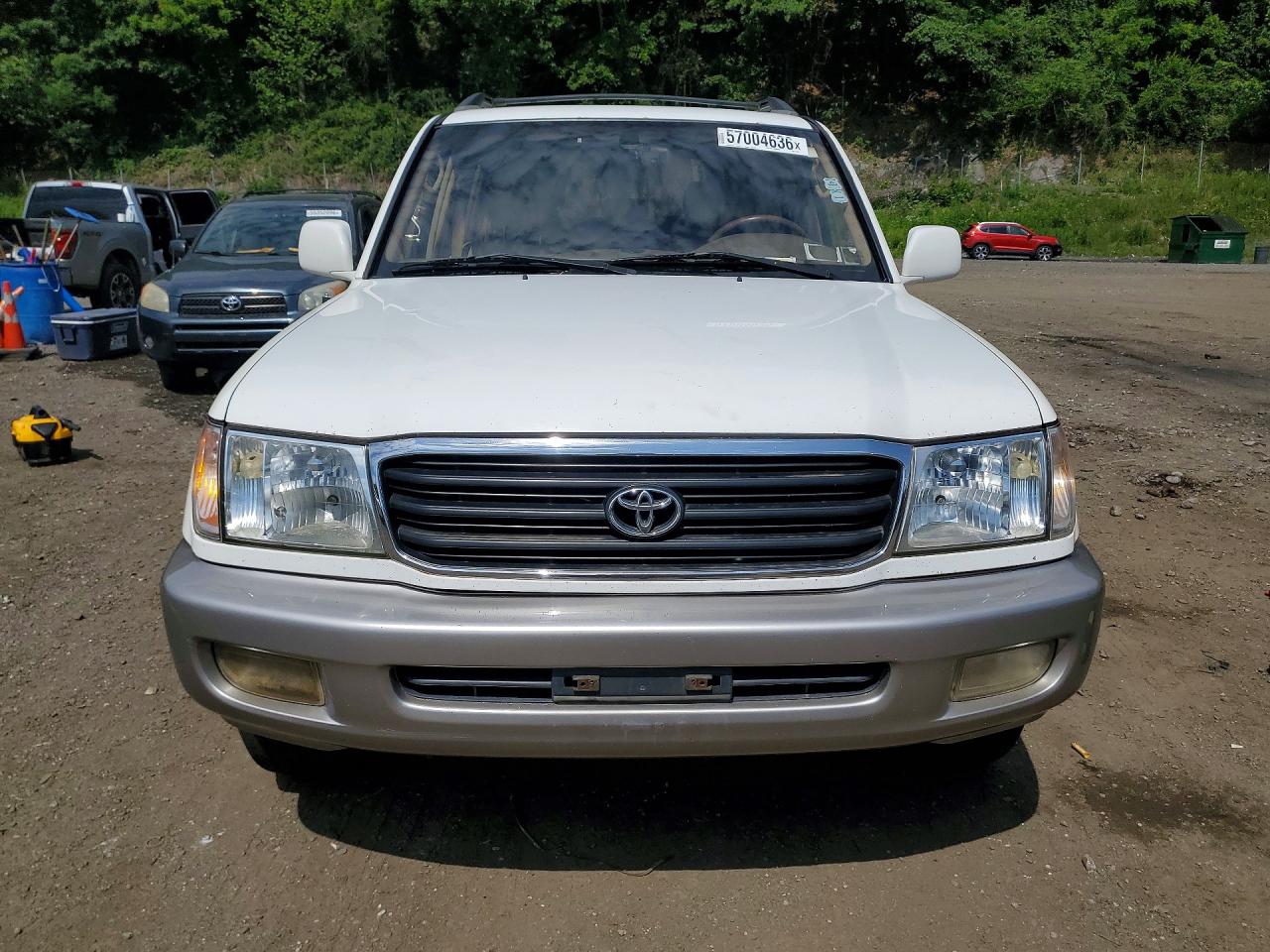 2000 Toyota Land Cruiser Base White vin: JT3HT05J5Y0112045