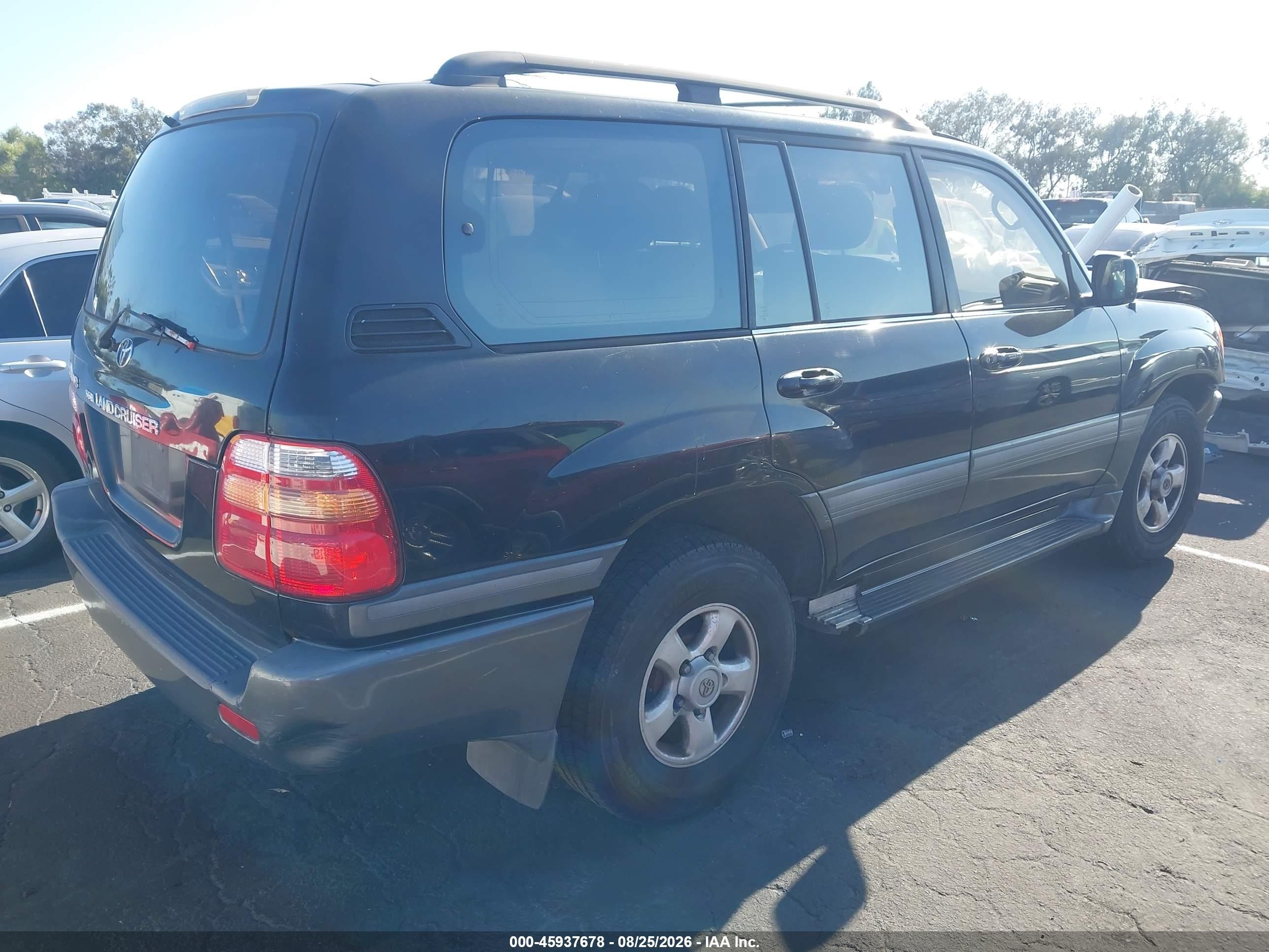 2000 Toyota Land Cruiser   Black vin: JT3HT05J5Y0116757