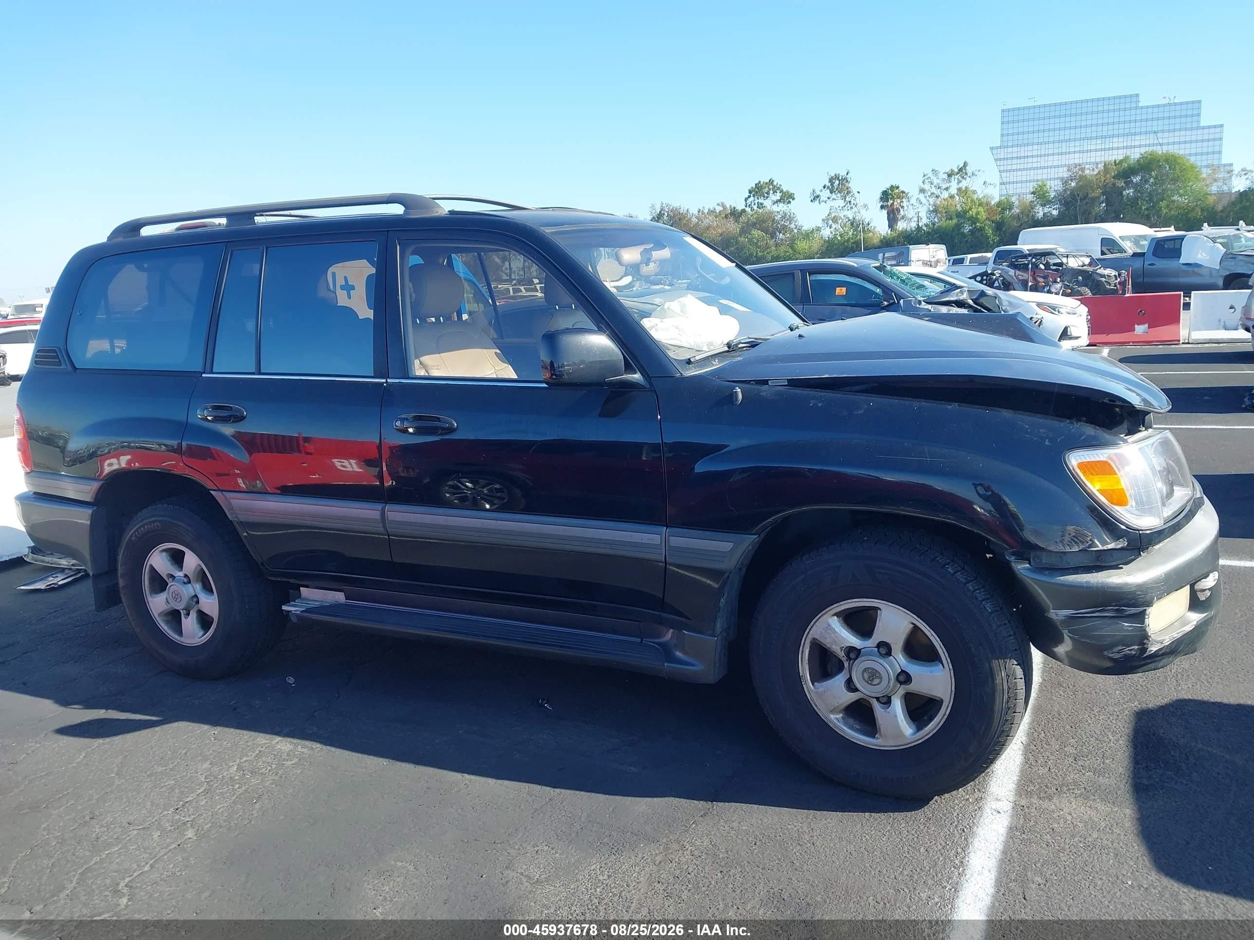 2000 Toyota Land Cruiser   Black vin: JT3HT05J5Y0116757