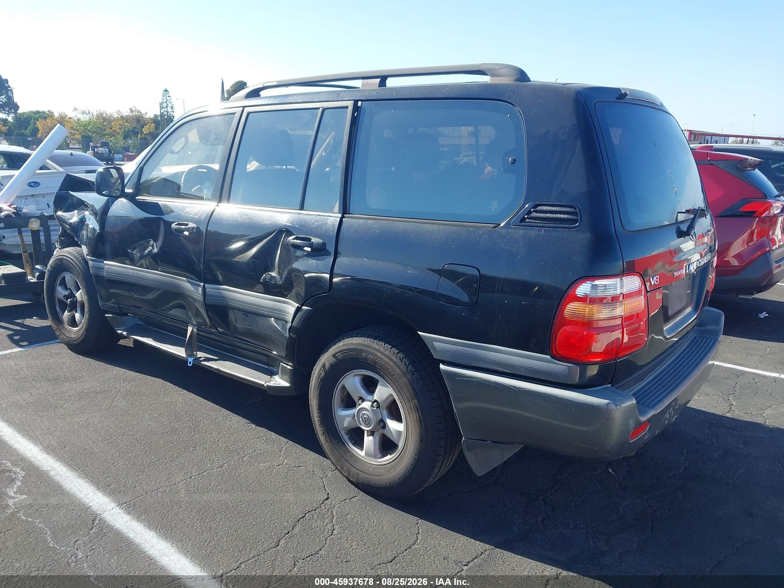 2000 Toyota Land Cruiser   Black vin: JT3HT05J5Y0116757