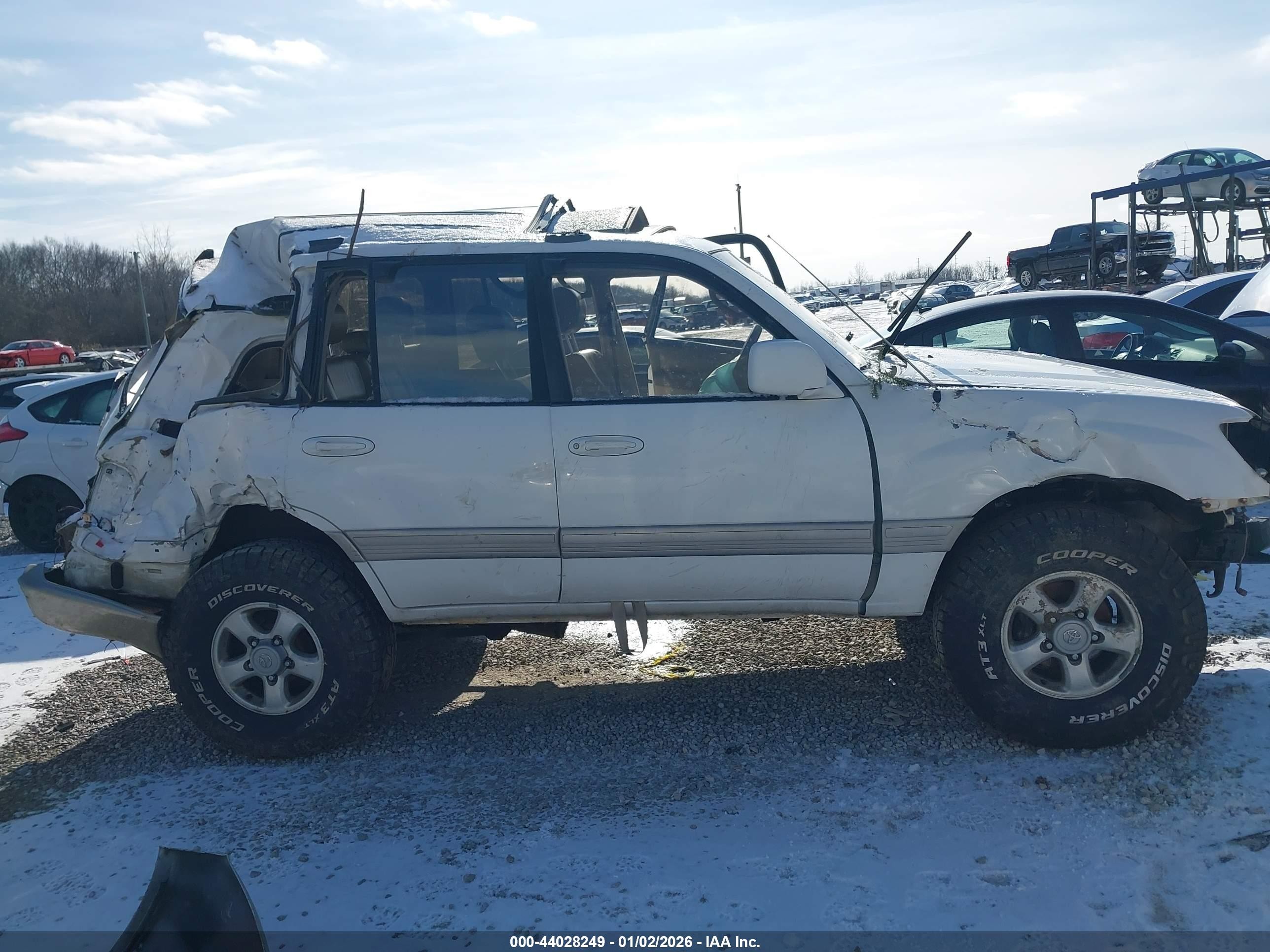 1998 Toyota Land Cruiser   Белый vin: JT3HT05J6W0015207