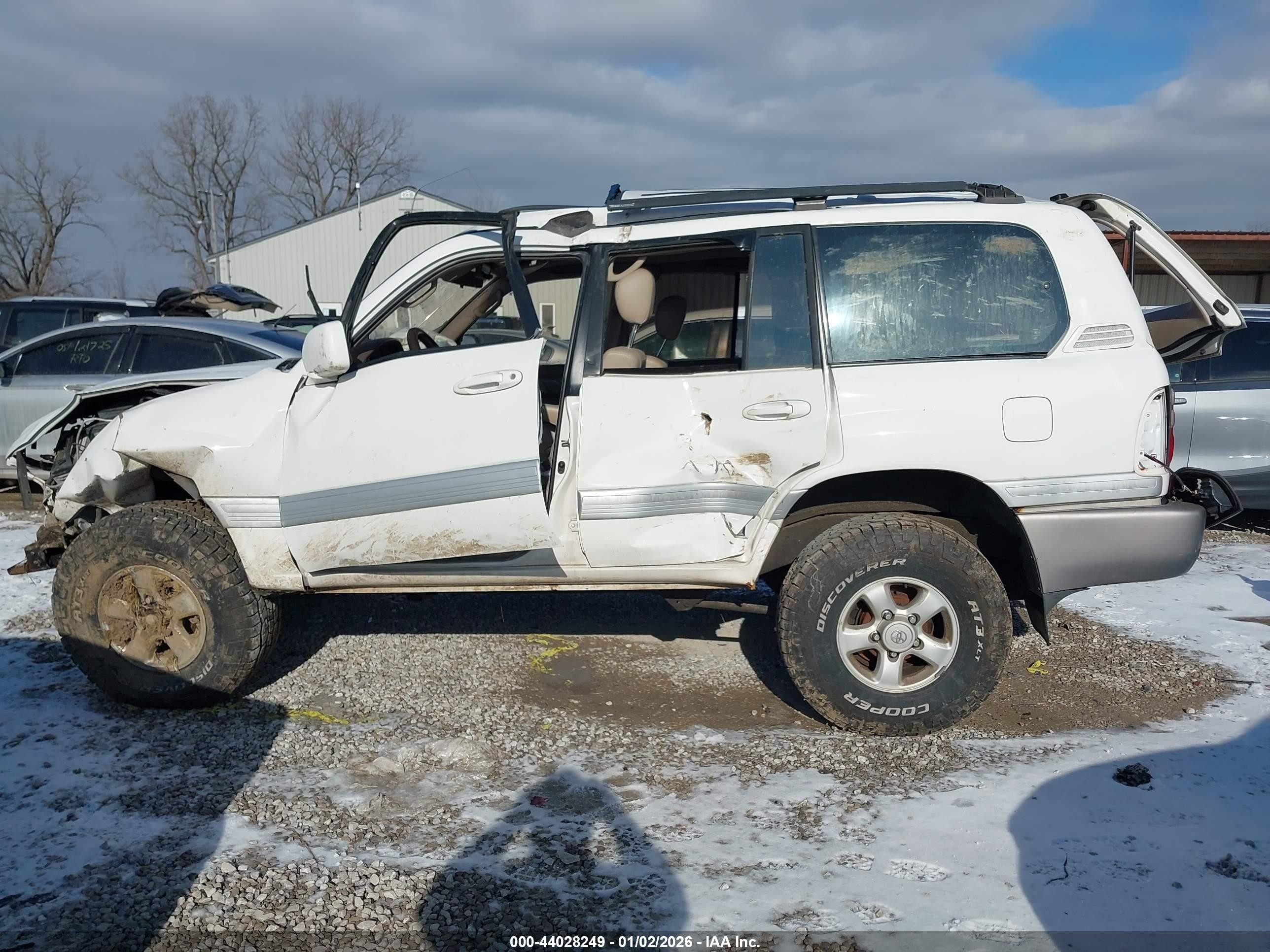 1998 Toyota Land Cruiser   Белый vin: JT3HT05J6W0015207