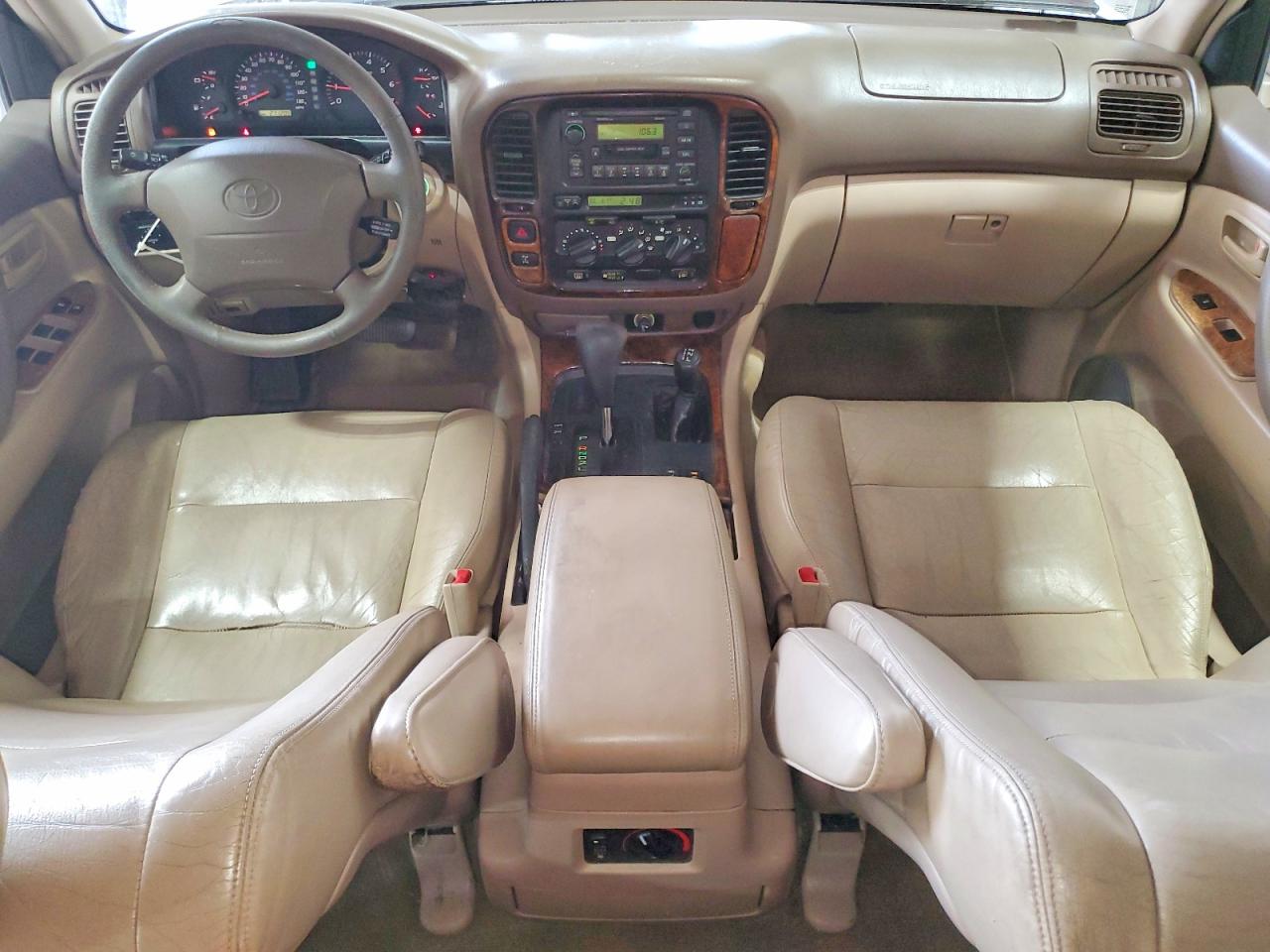 1998 Toyota Land Cruiser Base Silver vin: JT3HT05J6W0018415