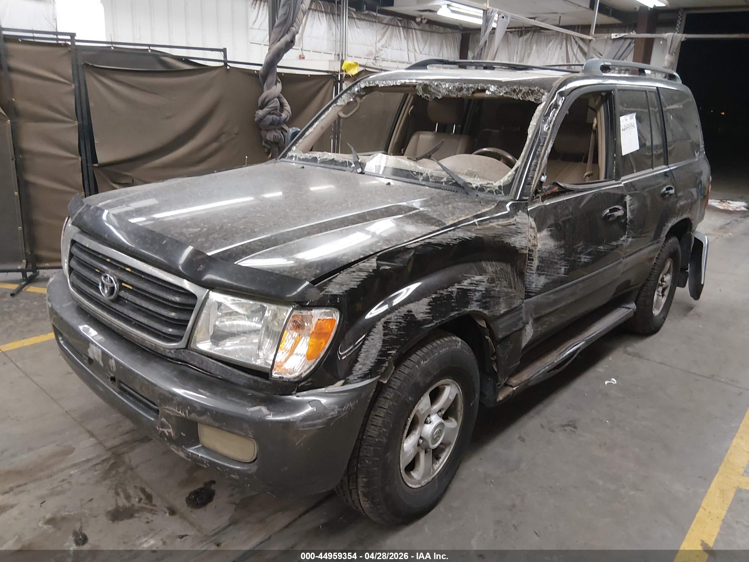 1998 Toyota Land Cruiser   Black vin: JT3HT05J6W0023775