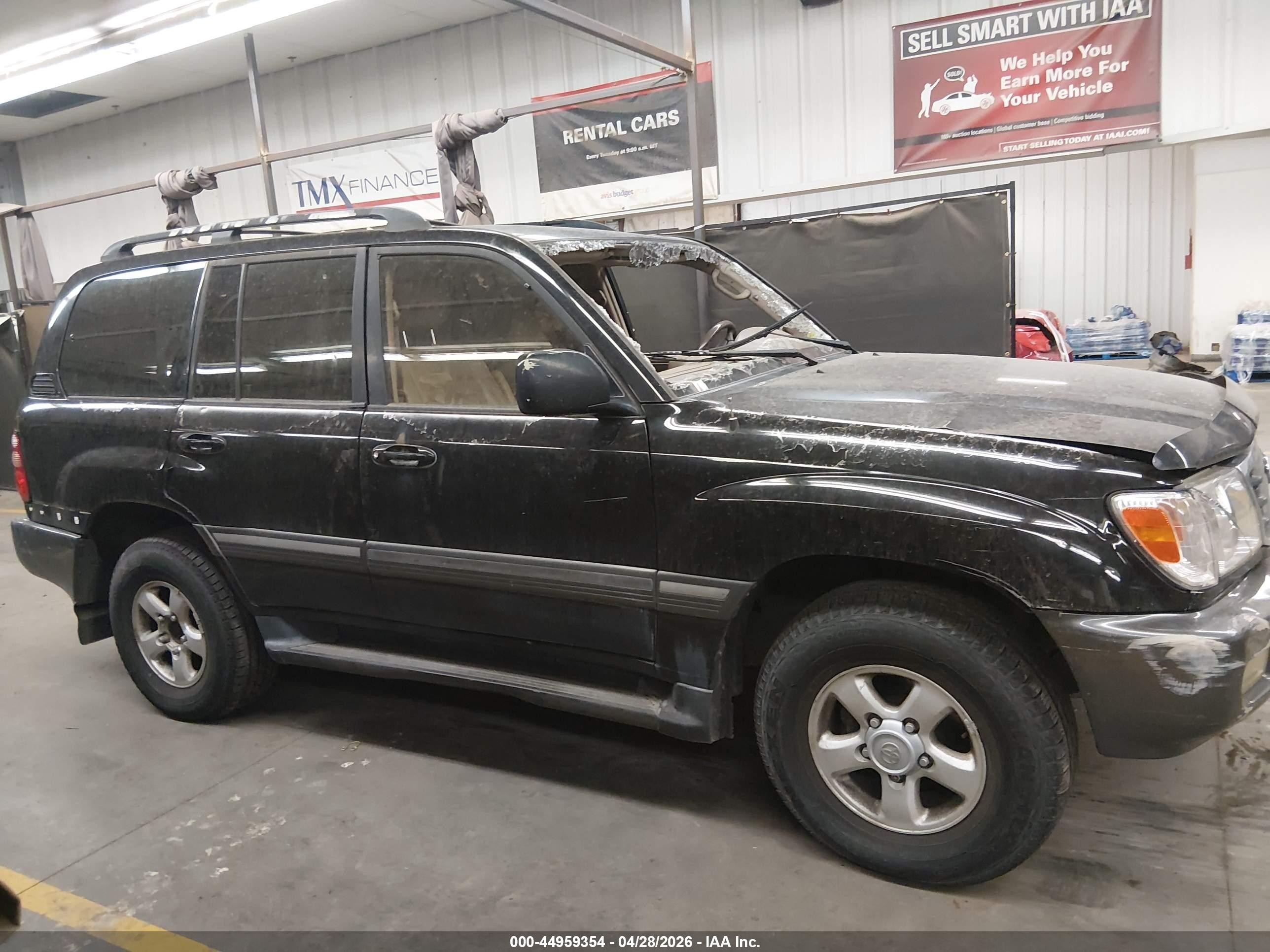 1998 Toyota Land Cruiser   Black vin: JT3HT05J6W0023775