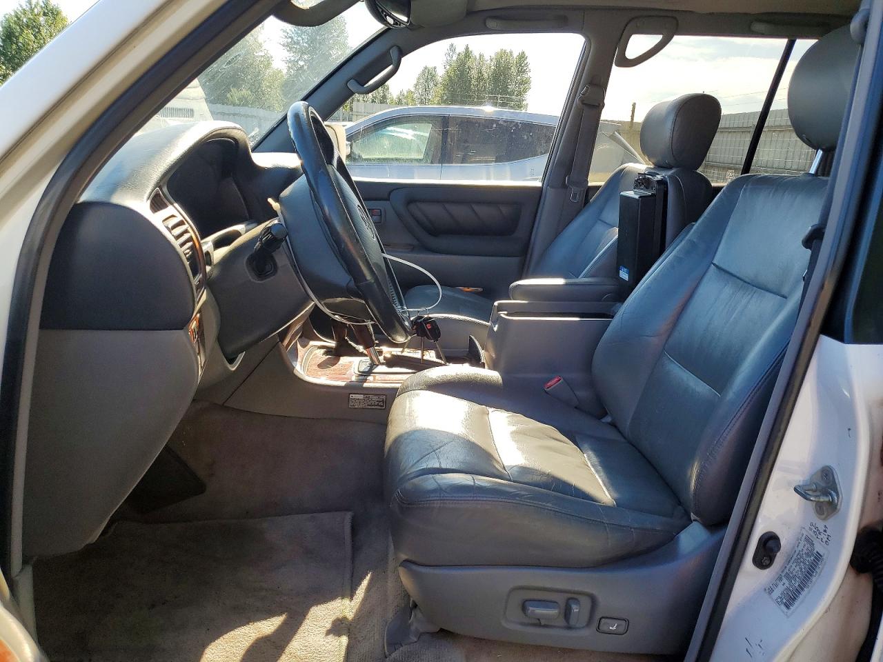 2000 Toyota Land Cruiser Base Белый vin: JT3HT05J6Y0126519