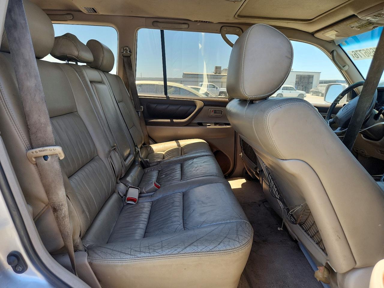 2000 Toyota Land Cruiser Base Cream vin: JT3HT05J7Y0086550