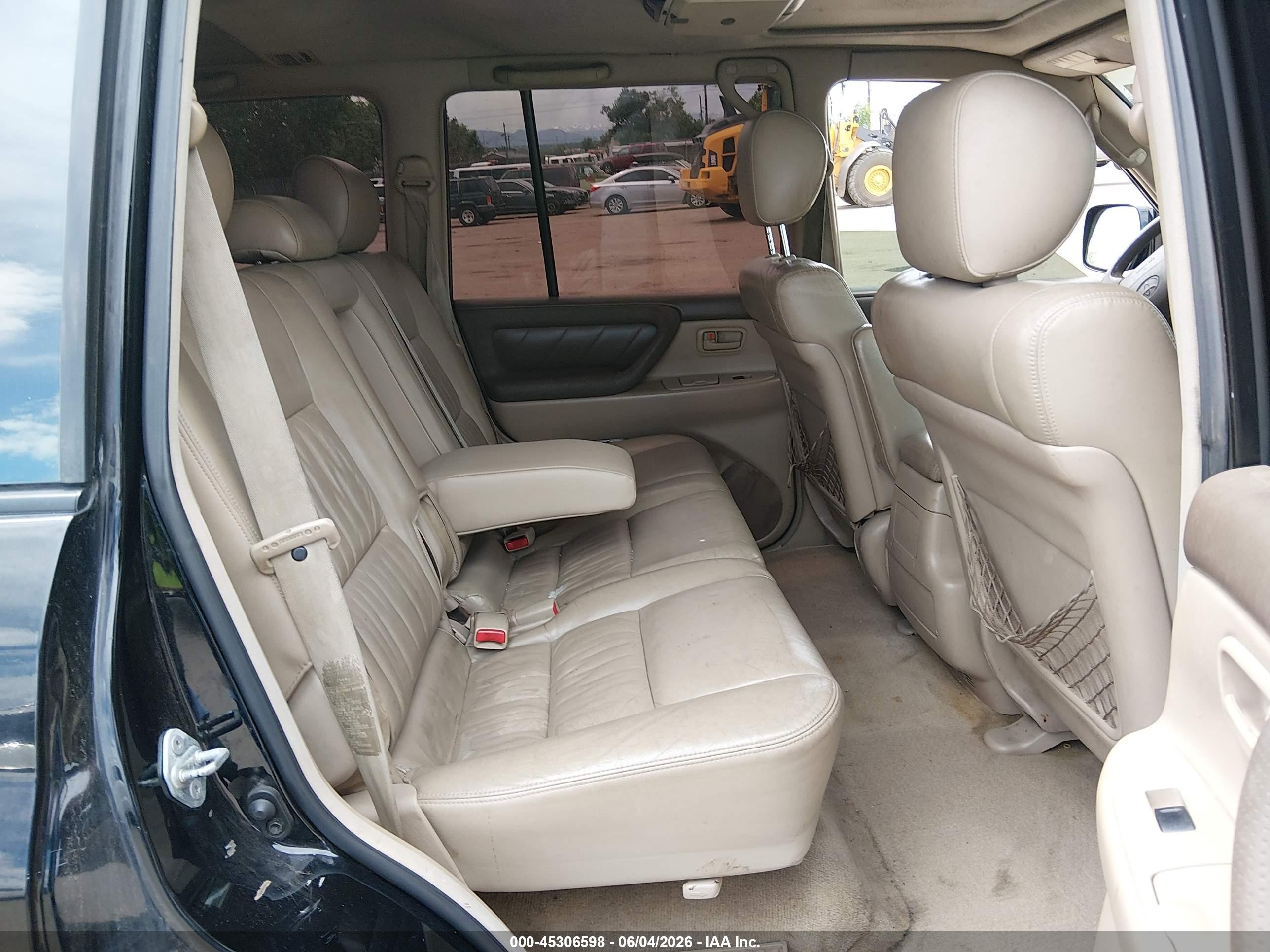 2000 Toyota Land Cruiser   Black vin: JT3HT05J7Y0099993