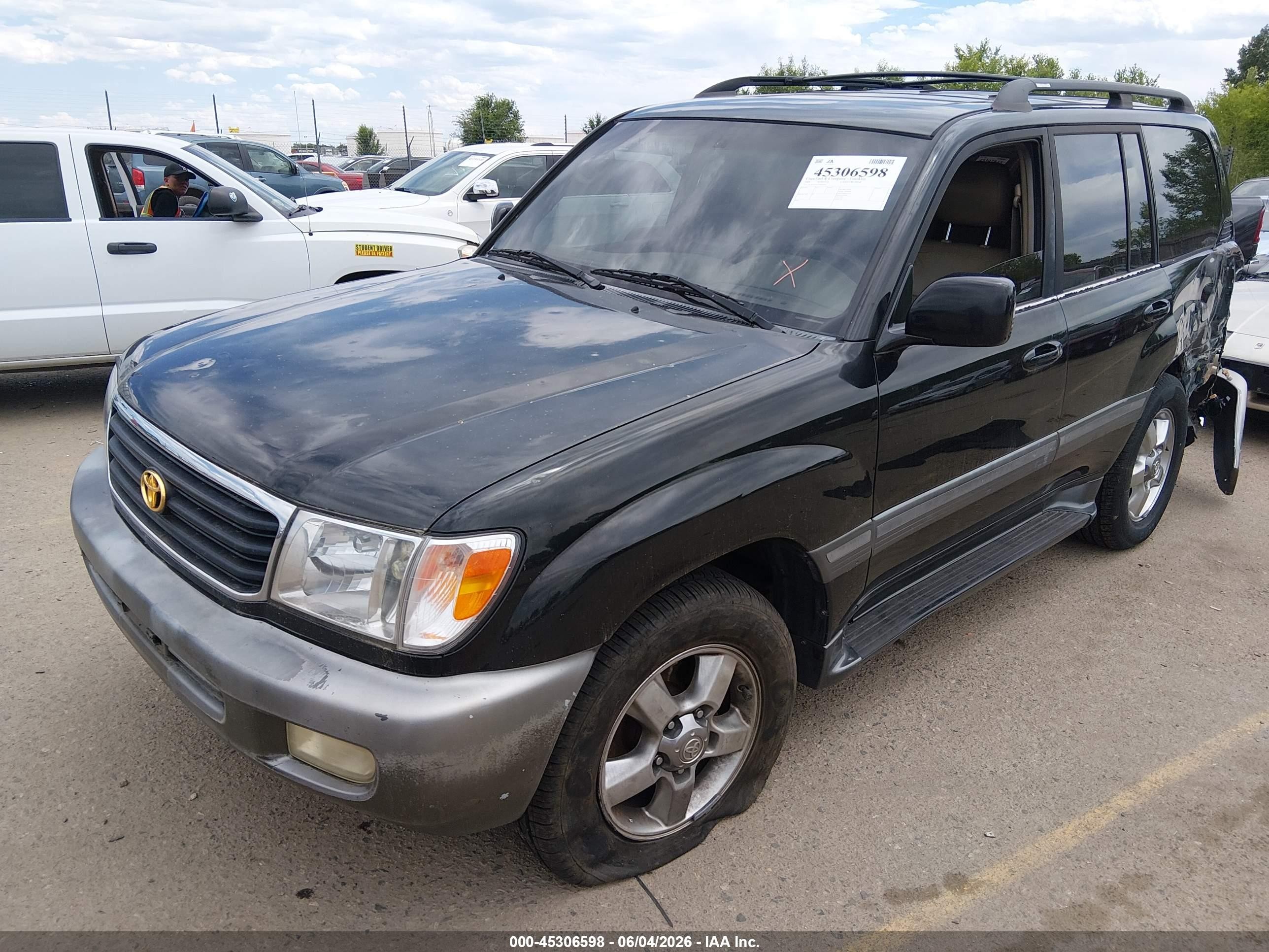 2000 Toyota Land Cruiser   Black vin: JT3HT05J7Y0099993