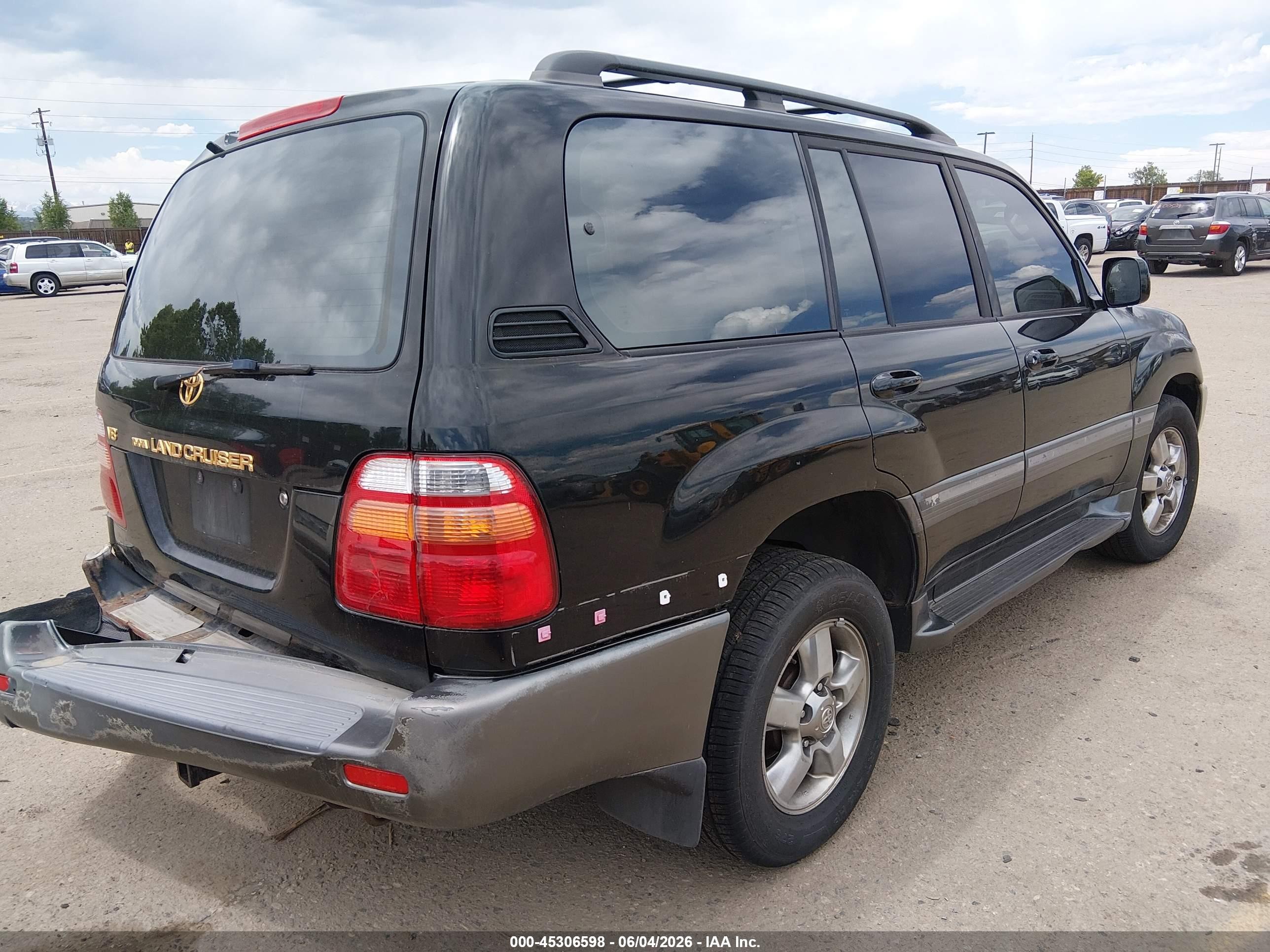 2000 Toyota Land Cruiser   Black vin: JT3HT05J7Y0099993