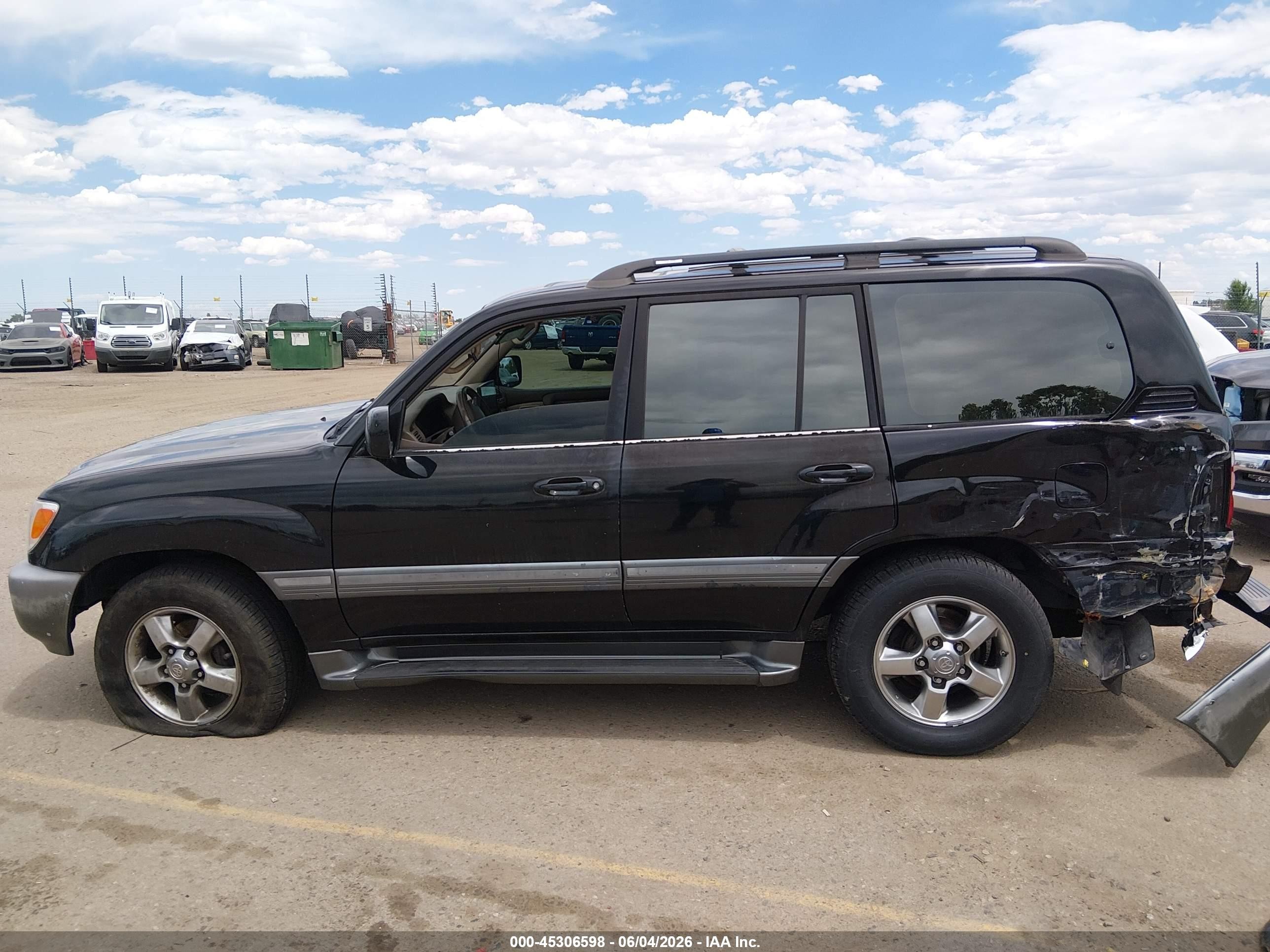 2000 Toyota Land Cruiser   Black vin: JT3HT05J7Y0099993