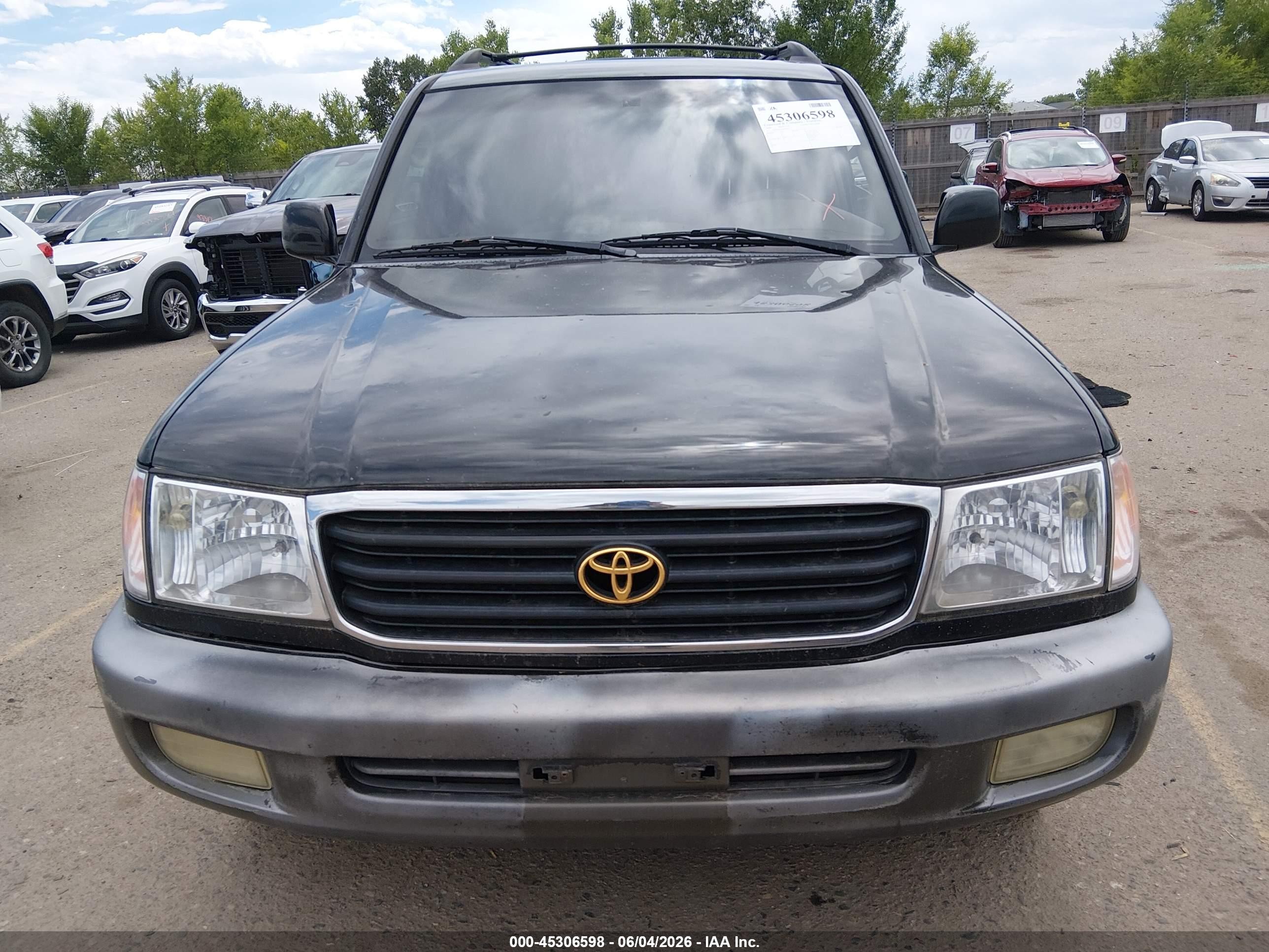 2000 Toyota Land Cruiser   Black vin: JT3HT05J7Y0099993
