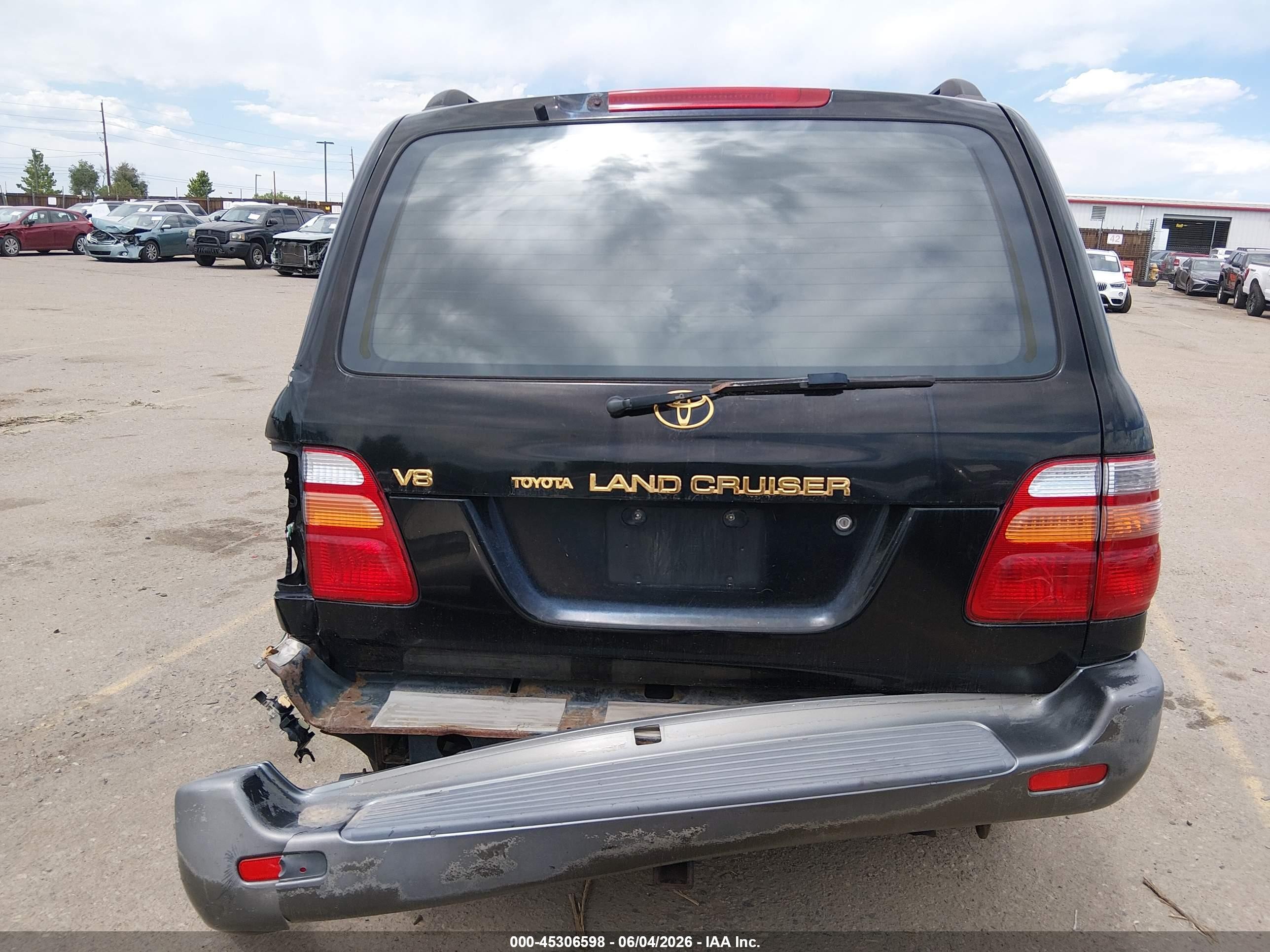 2000 Toyota Land Cruiser   Black vin: JT3HT05J7Y0099993