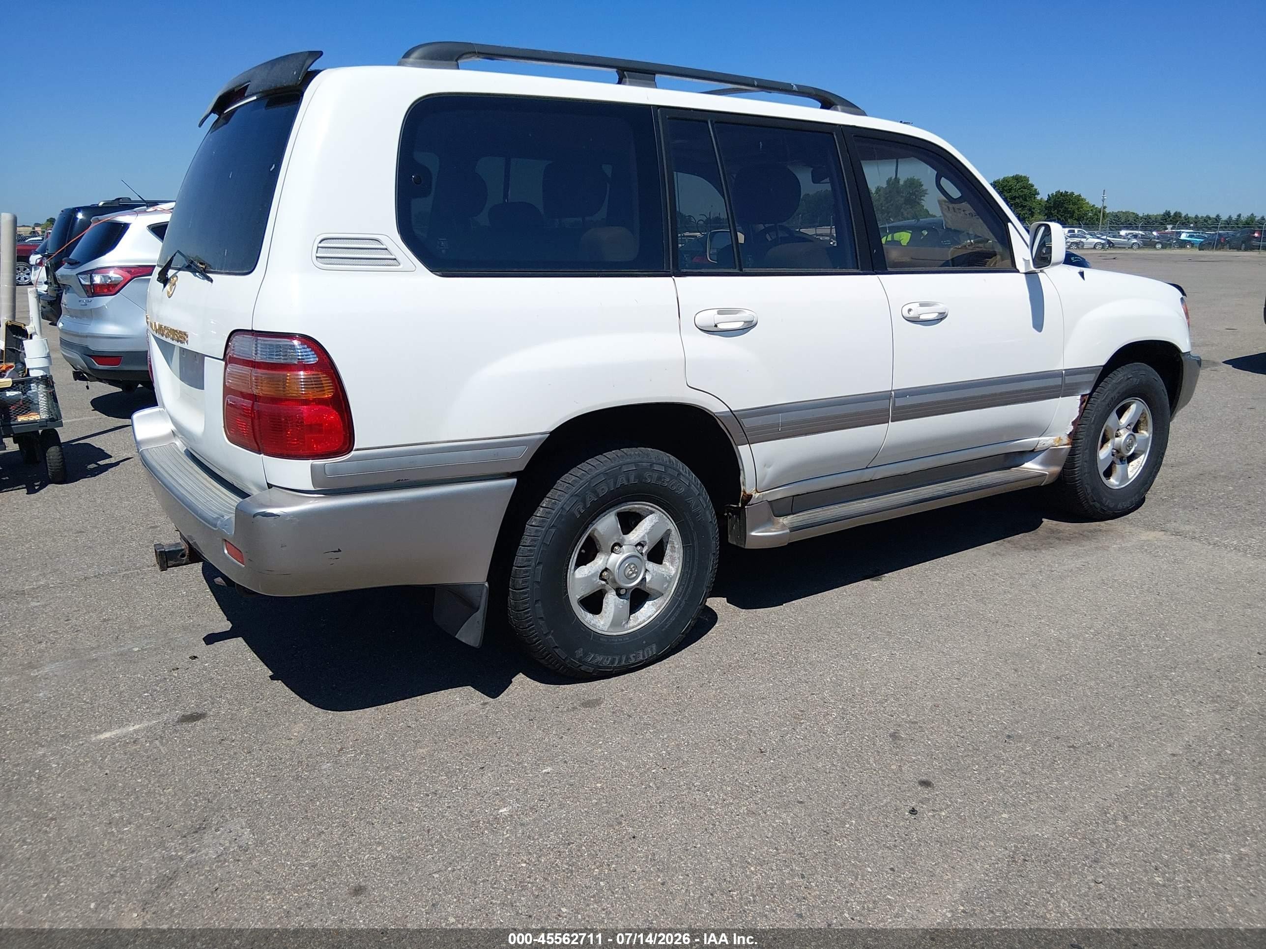 2000 Toyota Land Cruiser   Белый vin: JT3HT05J7Y0102276