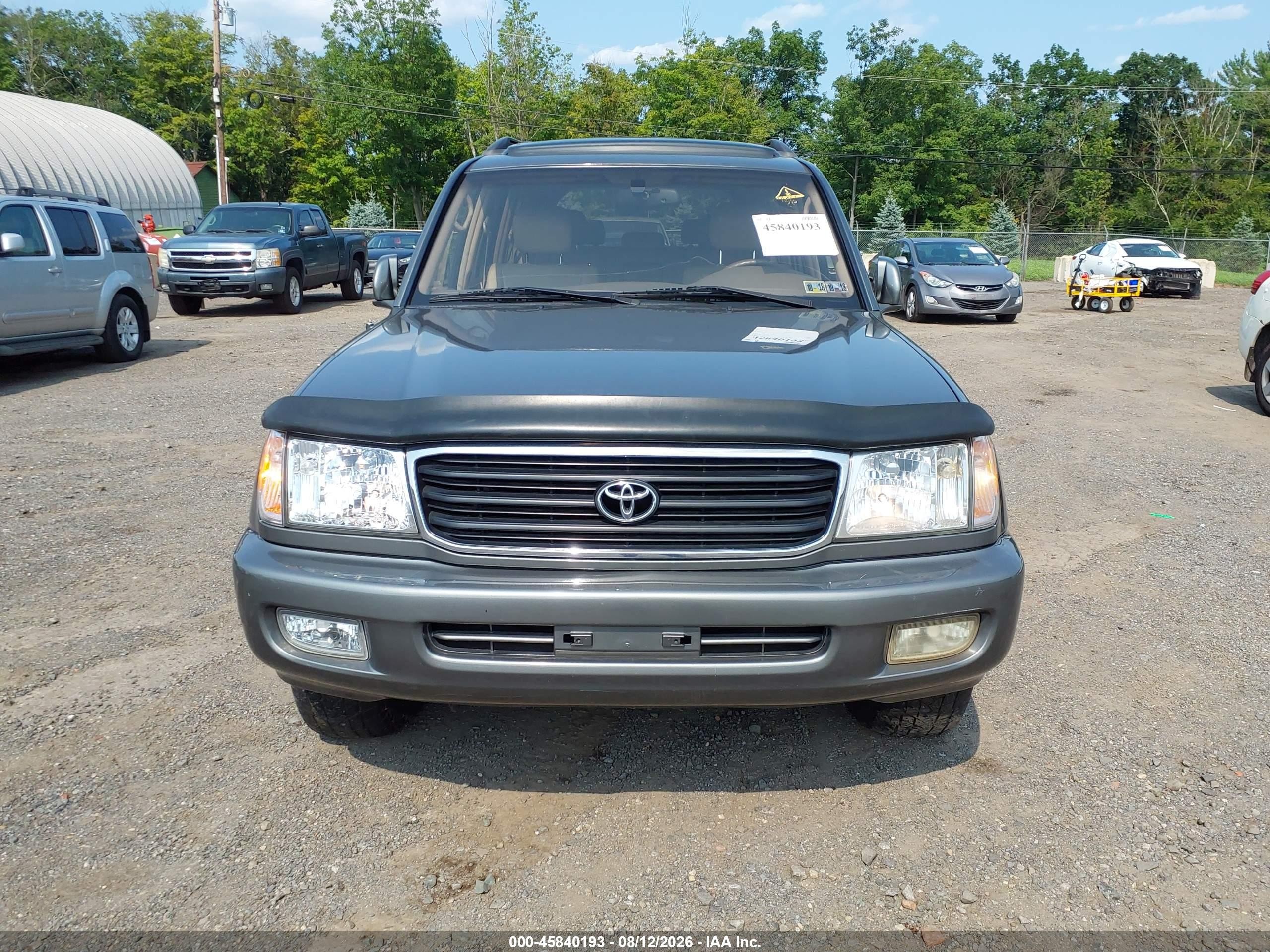 2000 Toyota Land Cruiser   Gray vin: JT3HT05J7Y0123385