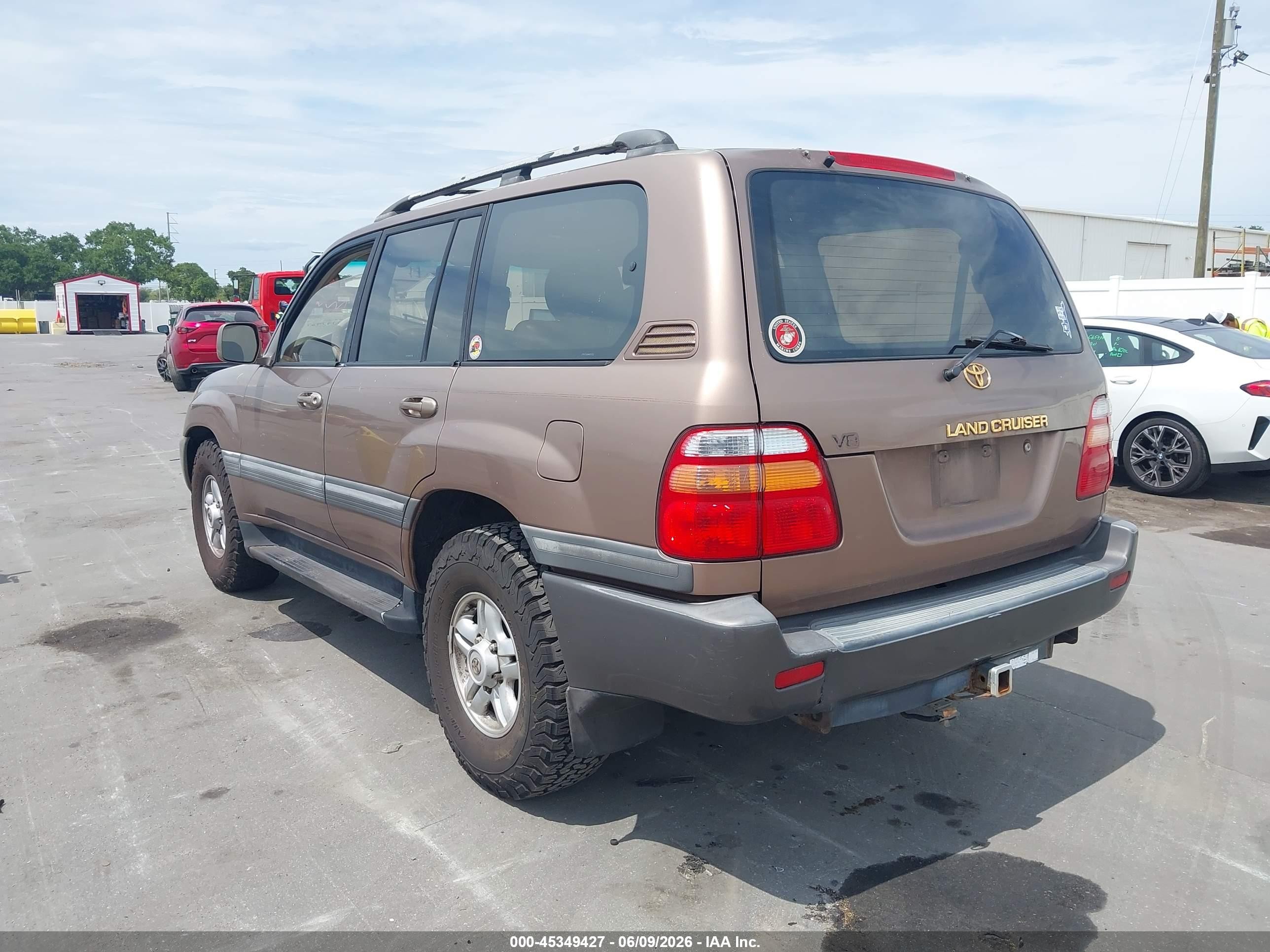 1998 Toyota Land Cruiser   Brown vin: JT3HT05J8W0016732