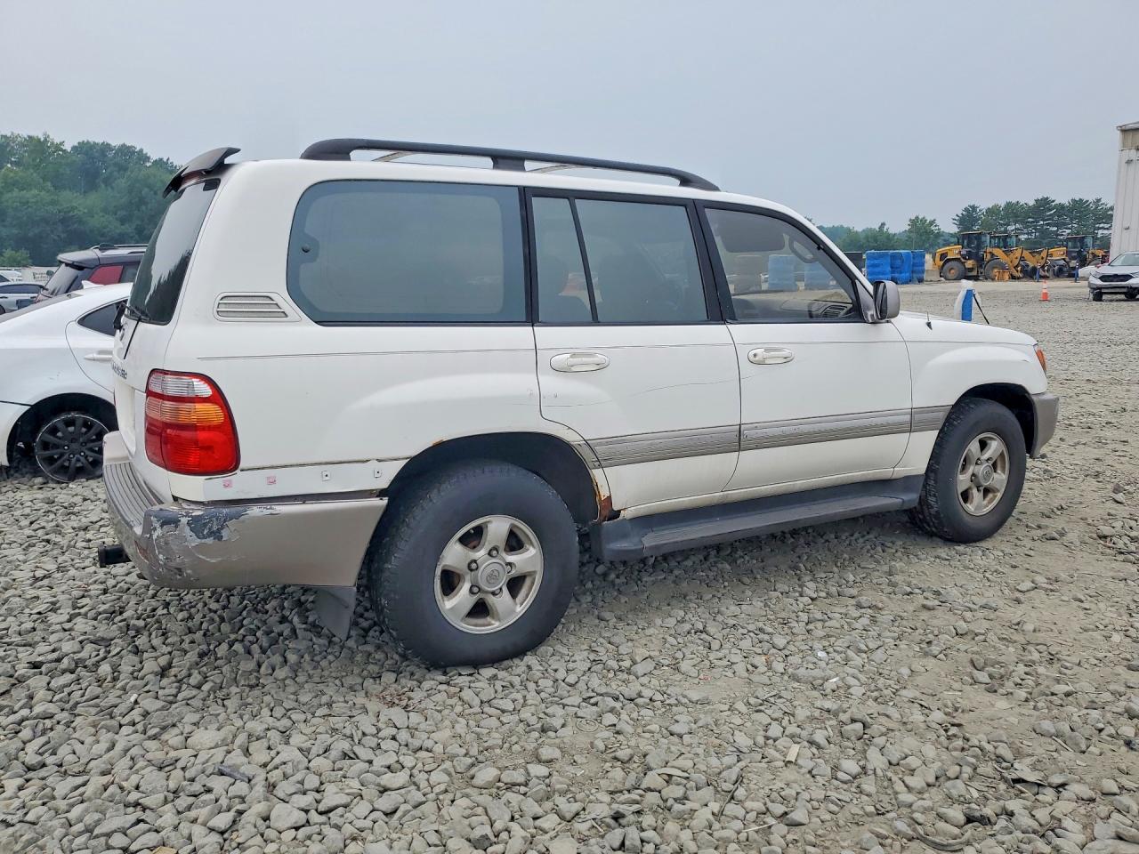 1999 Toyota Land Cruiser White vin: JT3HT05J8X0035654