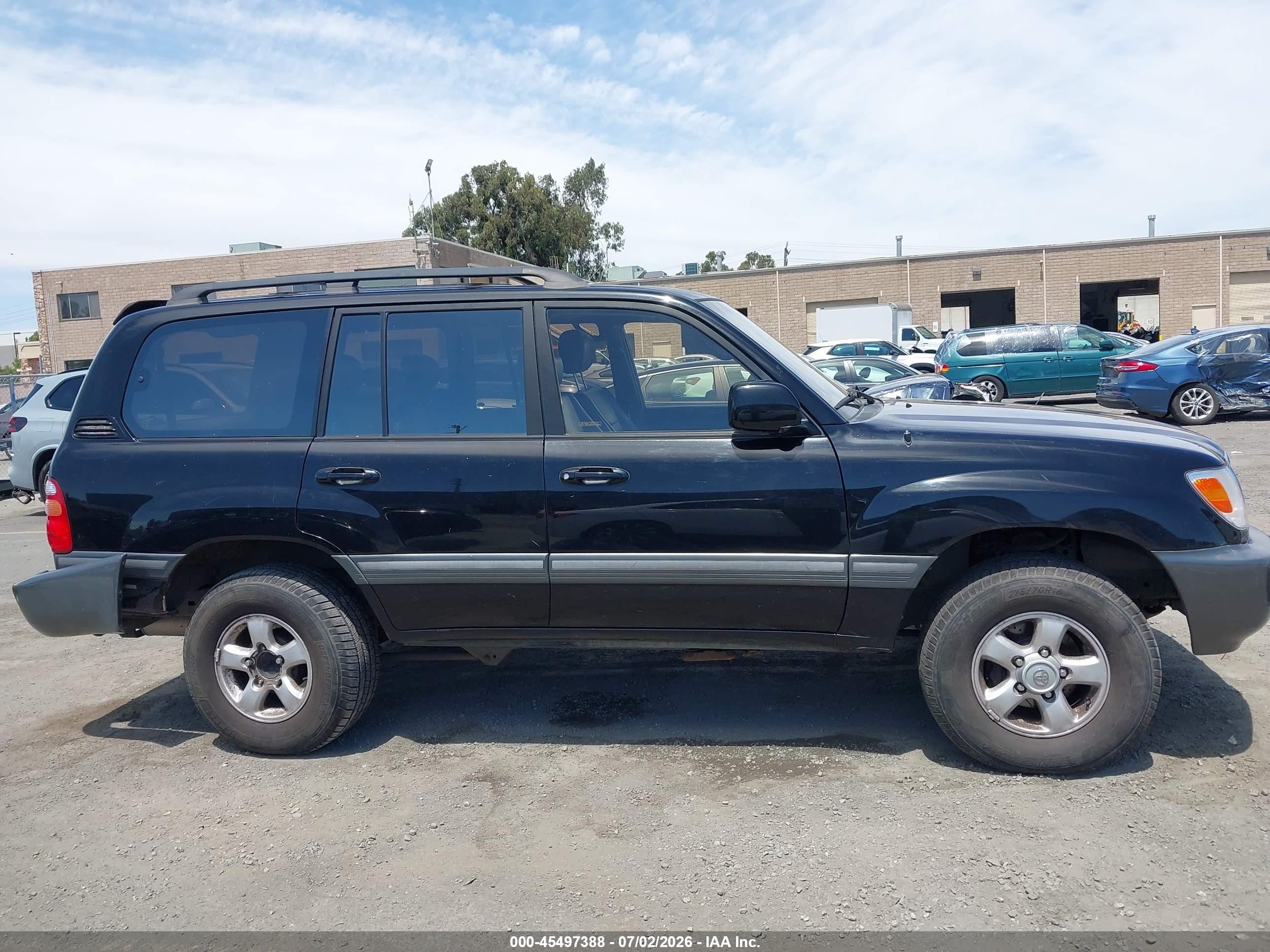 2000 Toyota Land Cruiser   Black vin: JT3HT05J8Y0105431