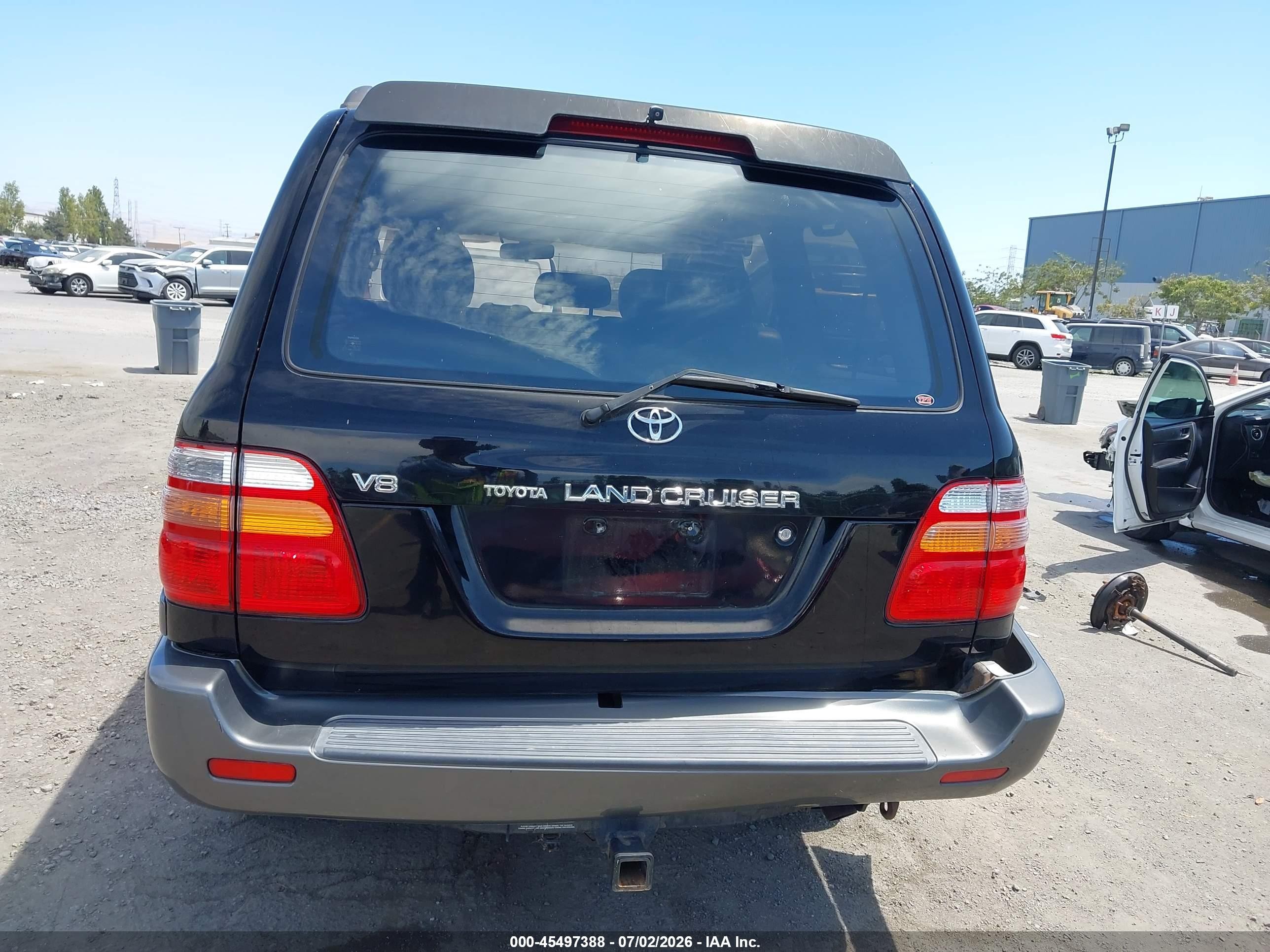 2000 Toyota Land Cruiser   Black vin: JT3HT05J8Y0105431