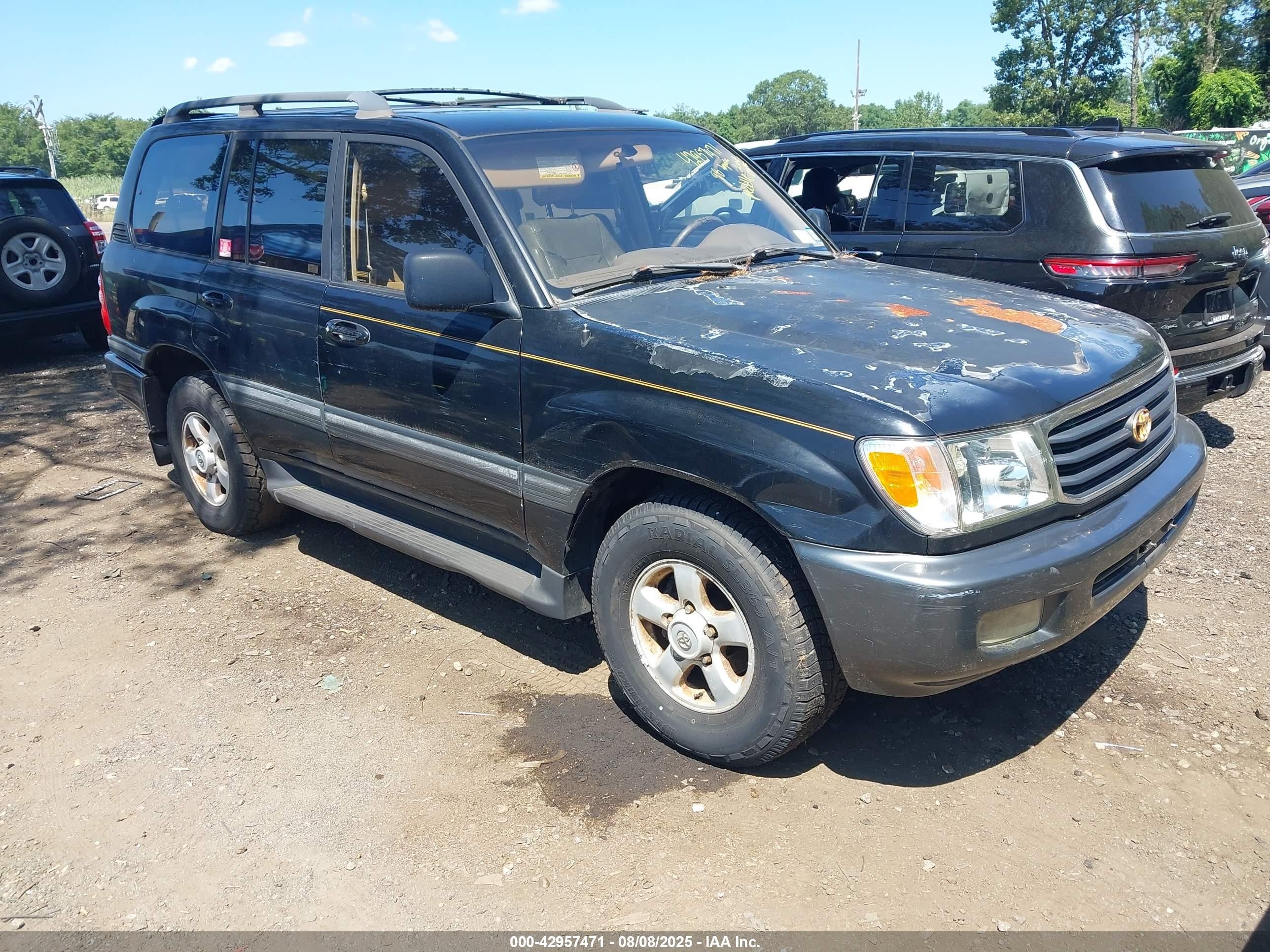 1998 Toyota Land Cruiser   Black vin: JT3HT05J9W0014035