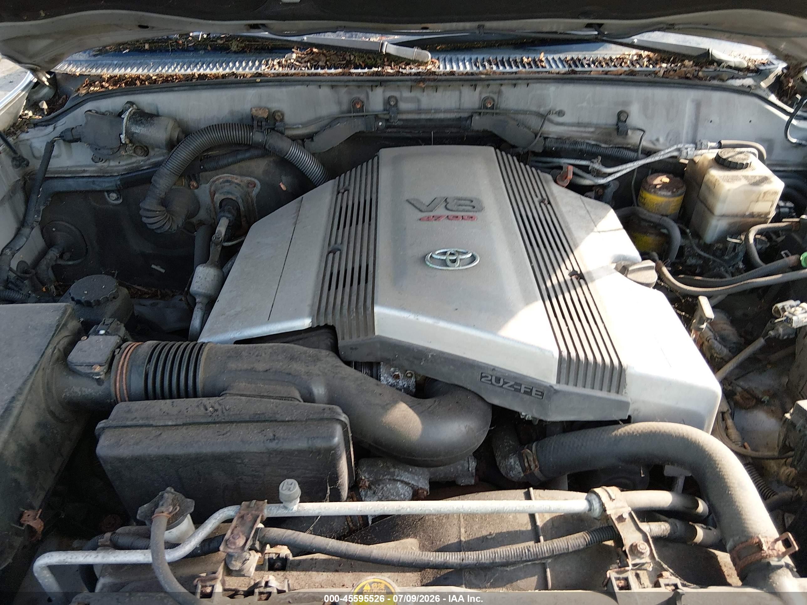 1999 Toyota Land Cruiser   Silver vin: JT3HT05J9X0062880