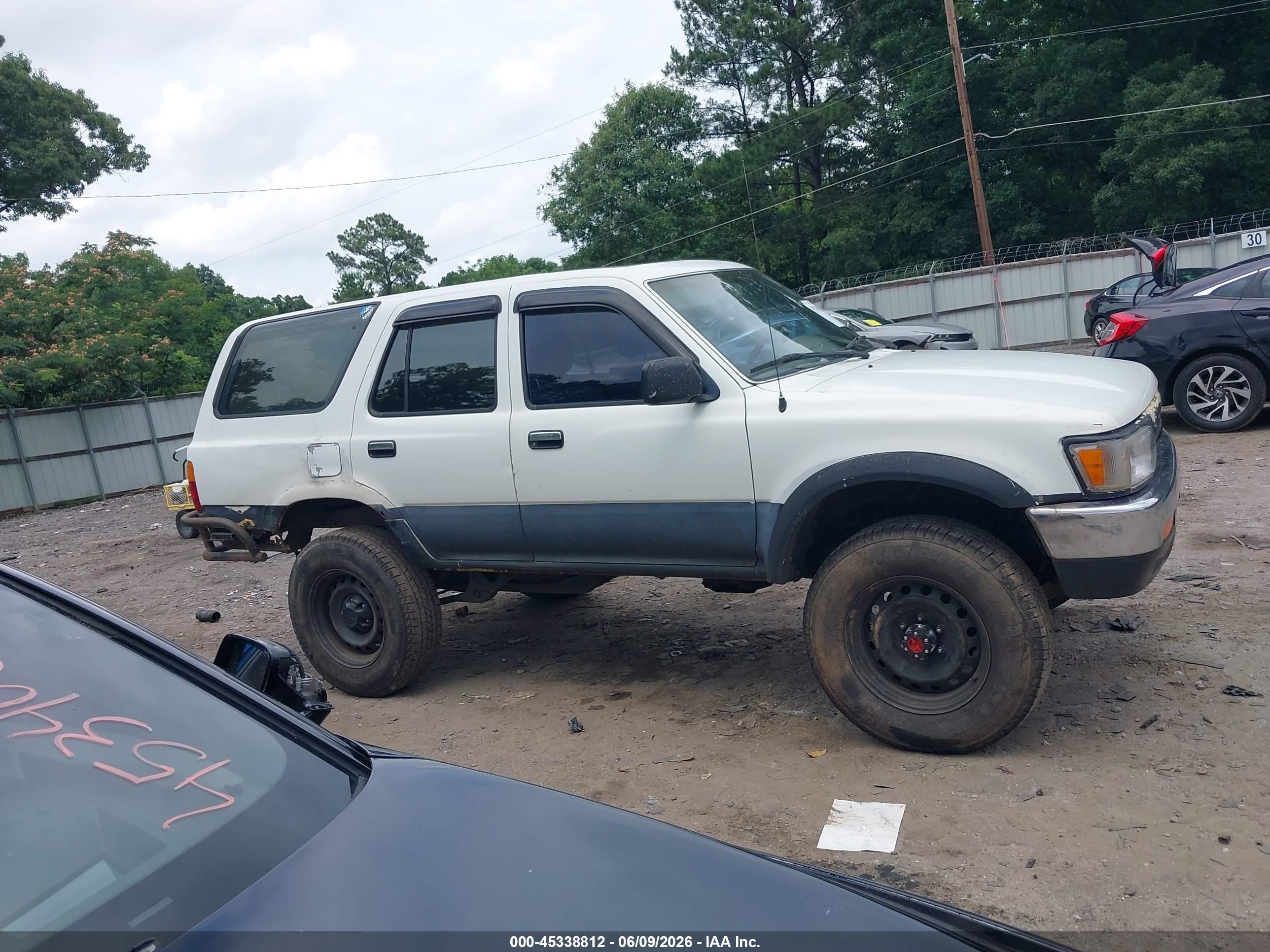 1990 Toyota 4runner Rn37 Белый vin: JT3RN37W7L0005113