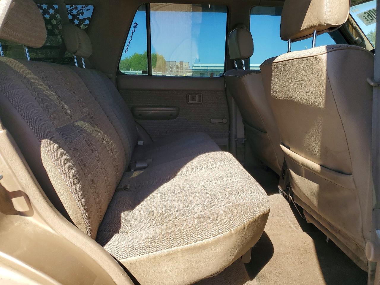 1995 Toyota 4runner Sr5 Tan vin: JT3RN37W7S0015803