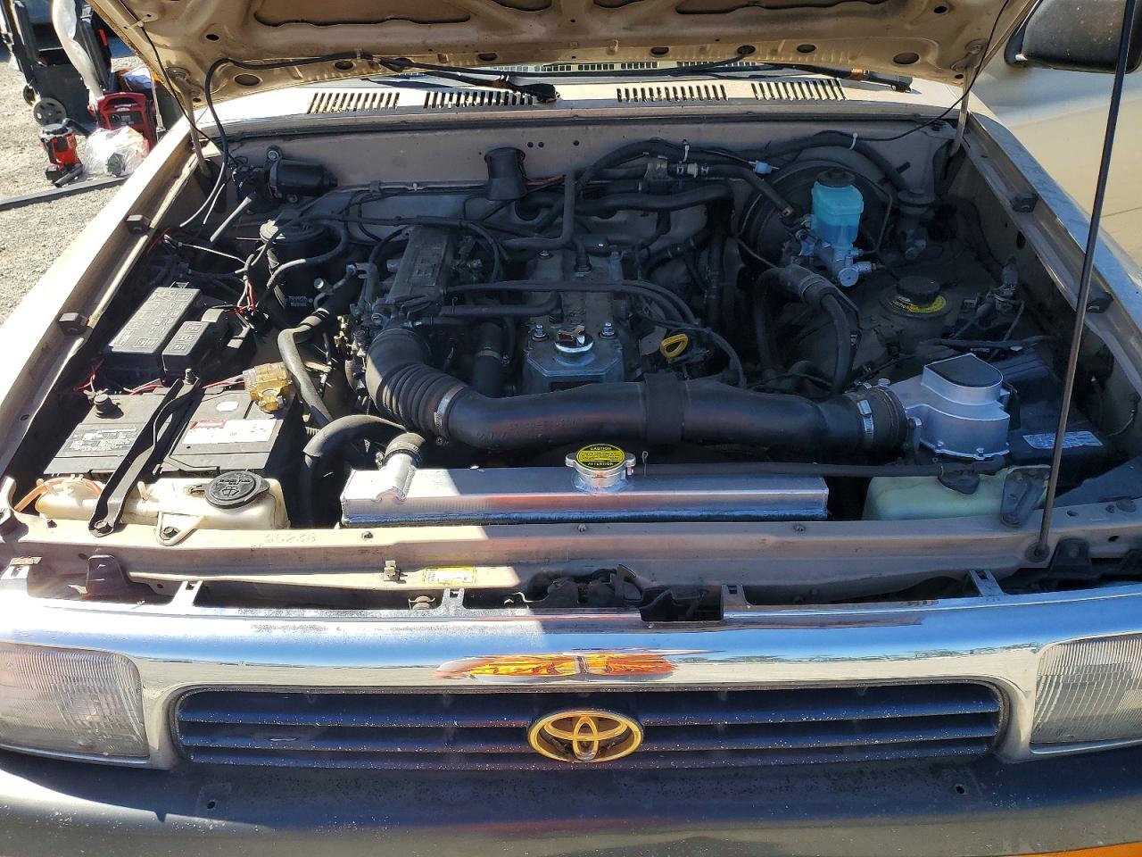 1995 Toyota 4runner Sr5 Tan vin: JT3RN37W7S0015803