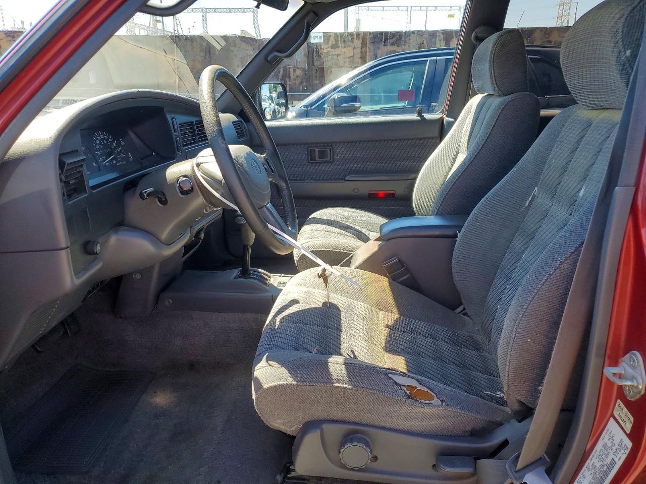 1993 Toyota 4runner Sr5 V6 Red vin: JT3VN29V6P0014808