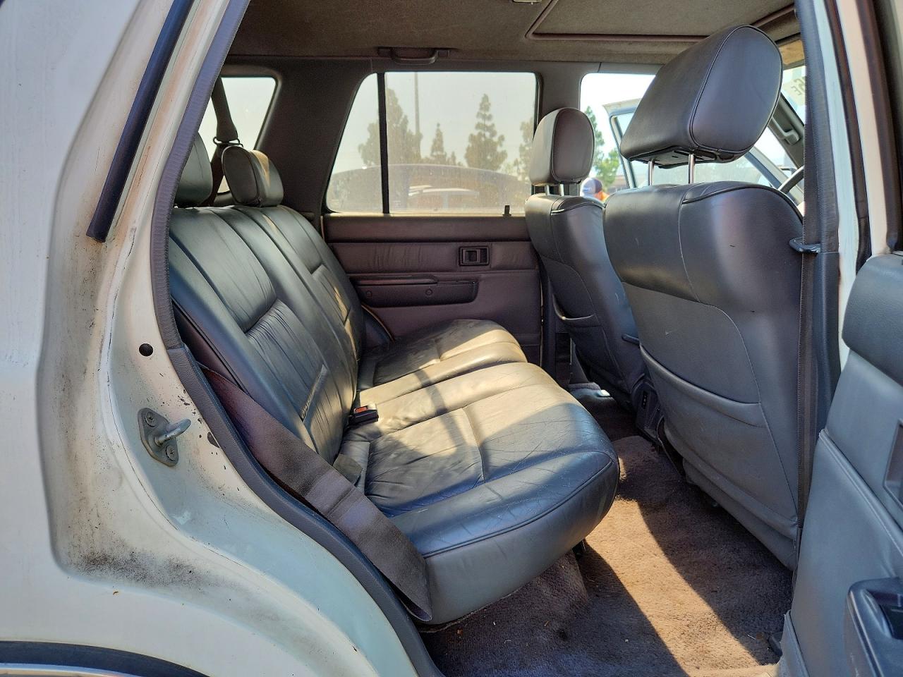 1995 Toyota 4runner Sr5 V6 White vin: JT3VN39W1P0112692