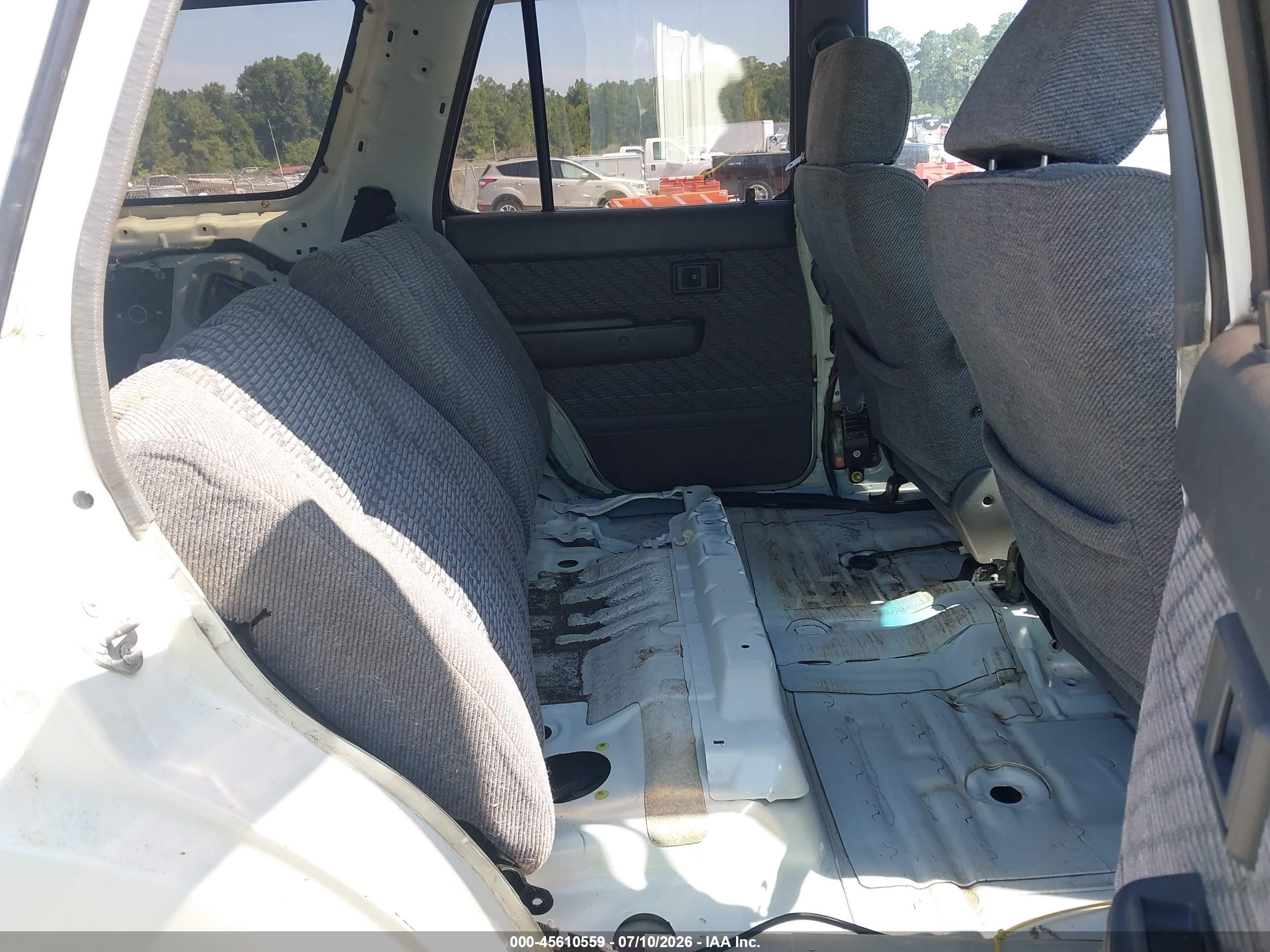 1995 Toyota 4runner Vn39 Sr5 Белый vin: JT3VN39W4S8079262