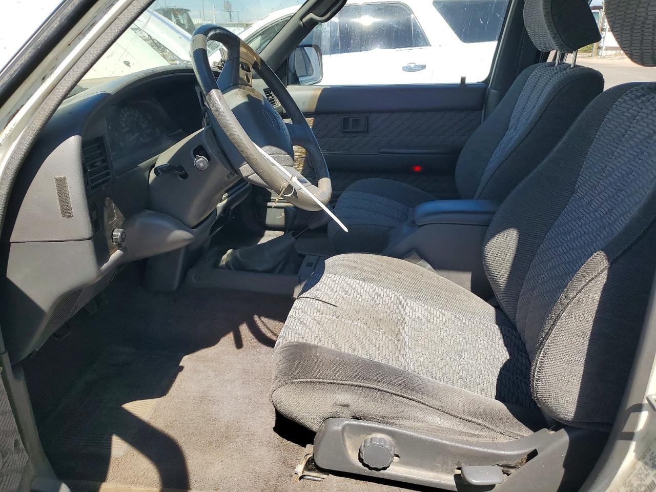 1995 Toyota 4runner Vn39 Sr5 Белый vin: JT3VN39W5S8076421