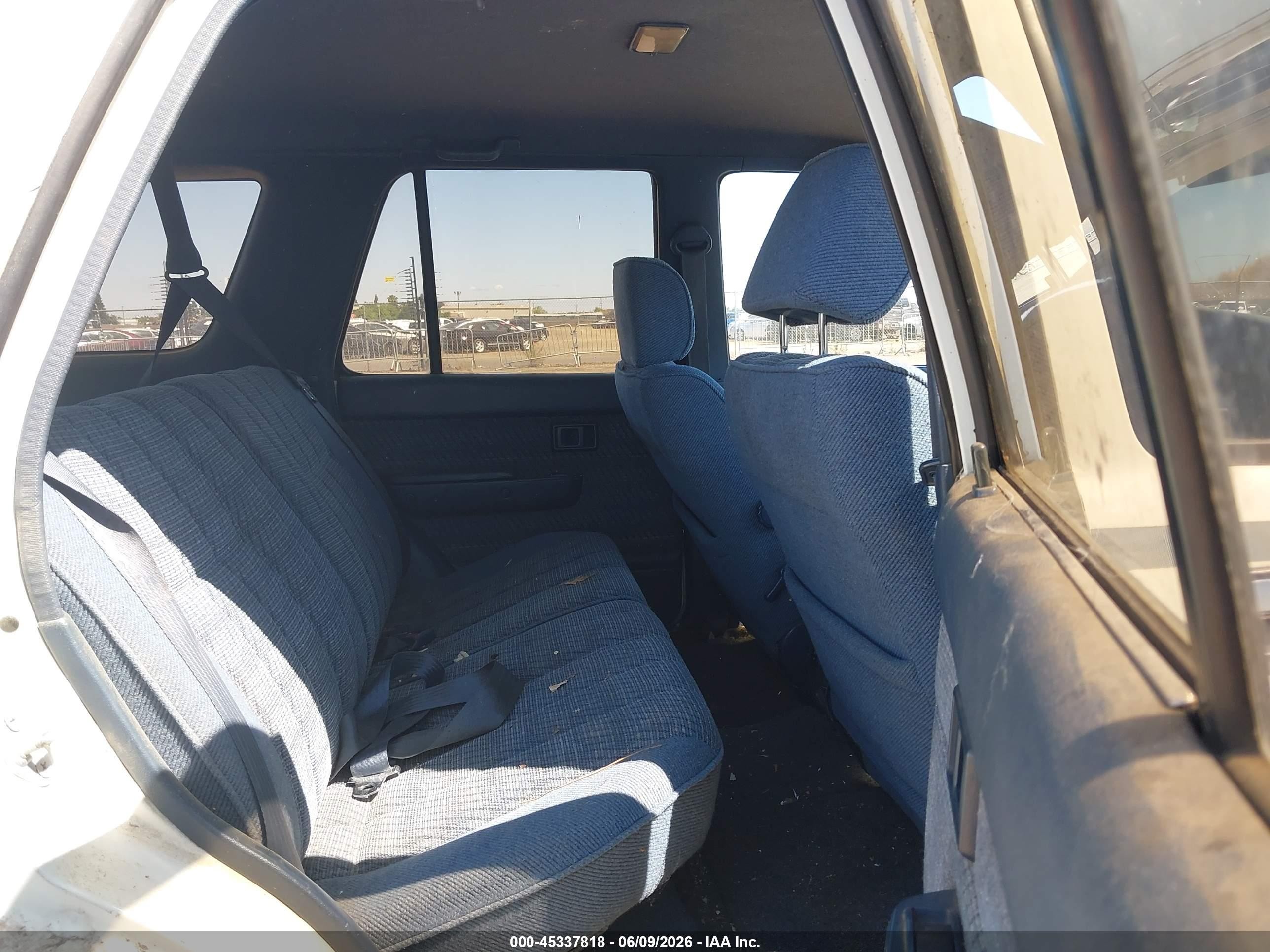 1991 Toyota 4runner Vn39 Sr5 White vin: JT3VN39W8M8013798