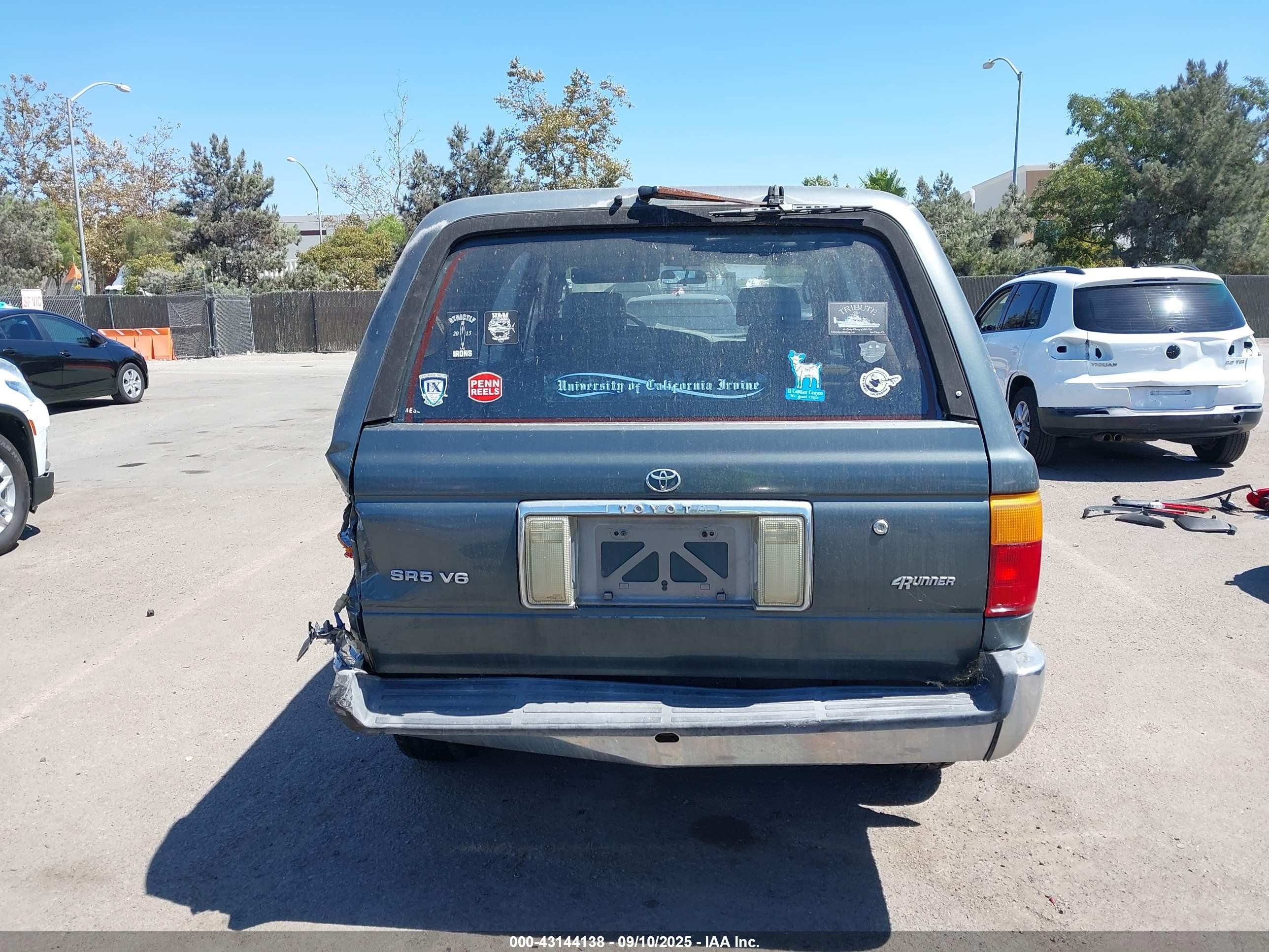 1992 Toyota 4runner Vn39 Sr5 Серый vin: JT3VN39WXN8034136
