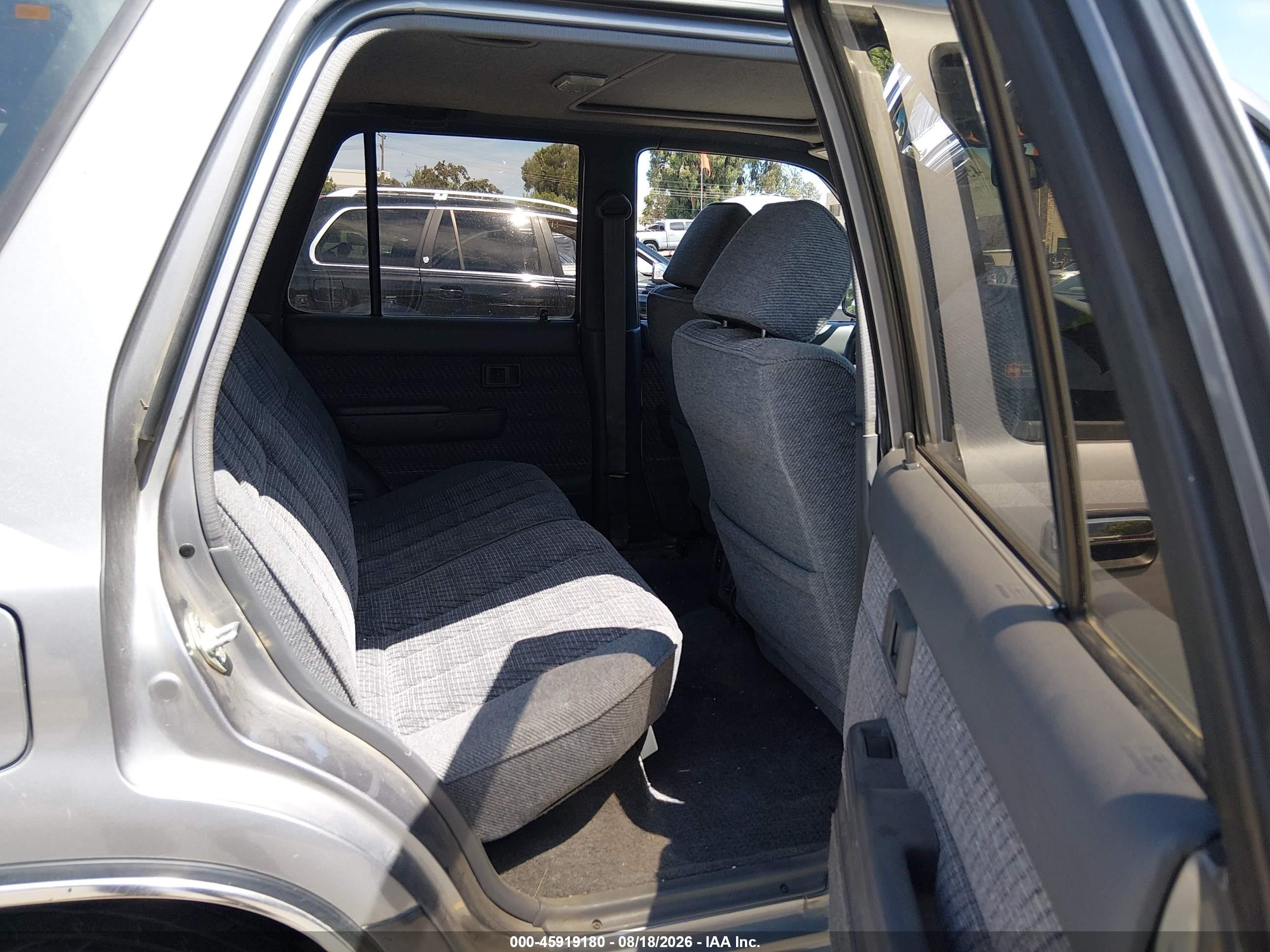 1993 Toyota 4runner Vn39 Sr5 Silver vin: JT3VN39WXP0110052