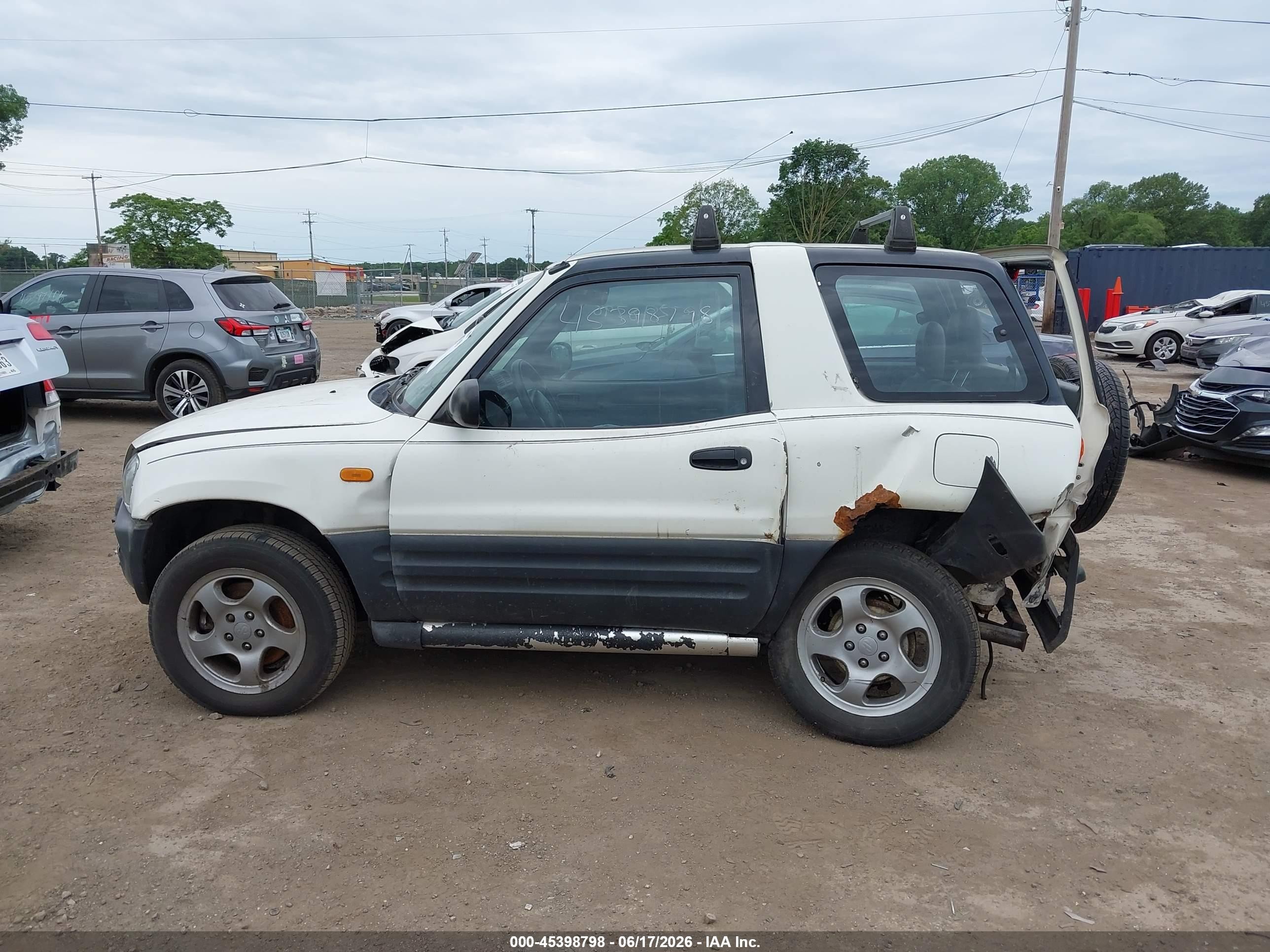 1997 Toyota Rav4   White vin: JT3XP10VXV0005830