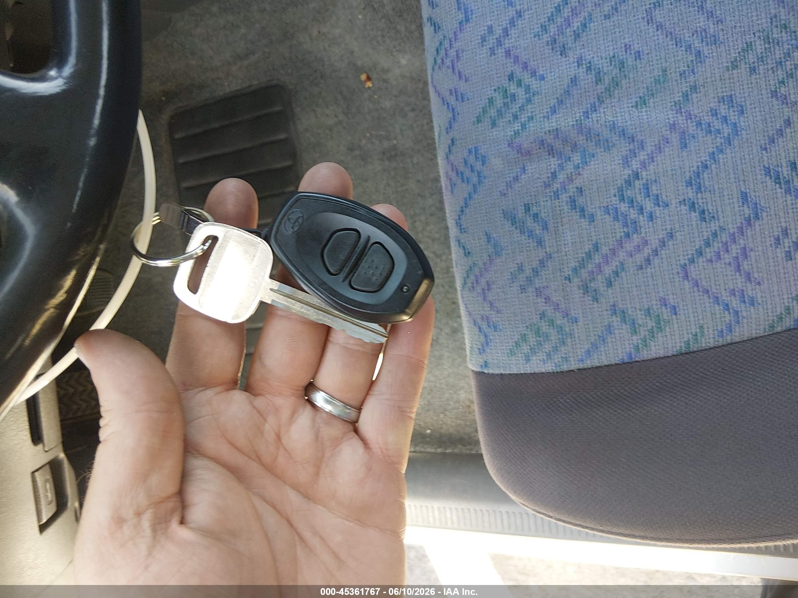 1996 Toyota Rav4   Silver vin: JT3YP10V0T0115576