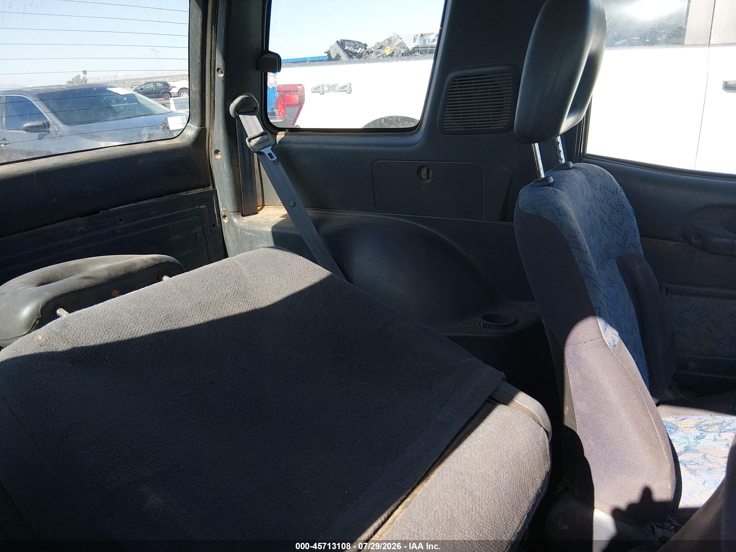 1996 Toyota Rav4   Белый vin: JT3YP10V7T0138000