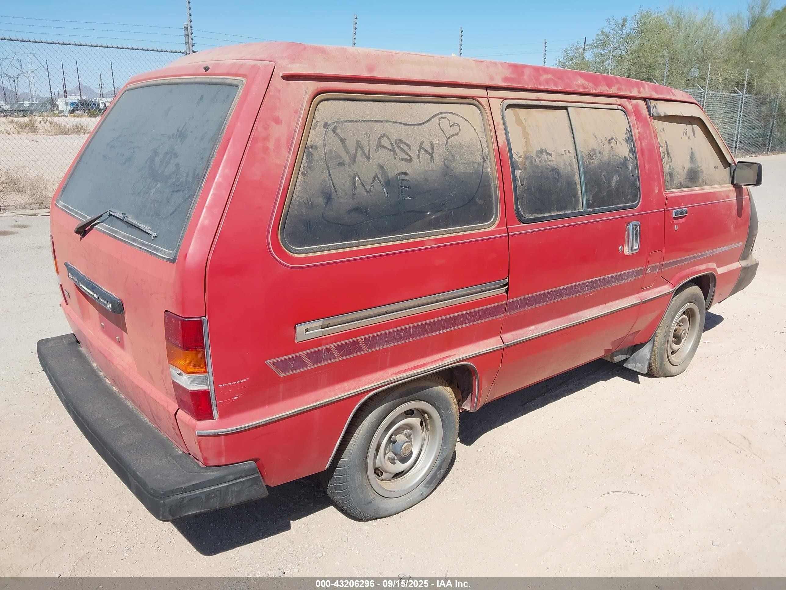 1984 Toyota Van Wagon Deluxe Red vin: JT3YR22V9E5036166