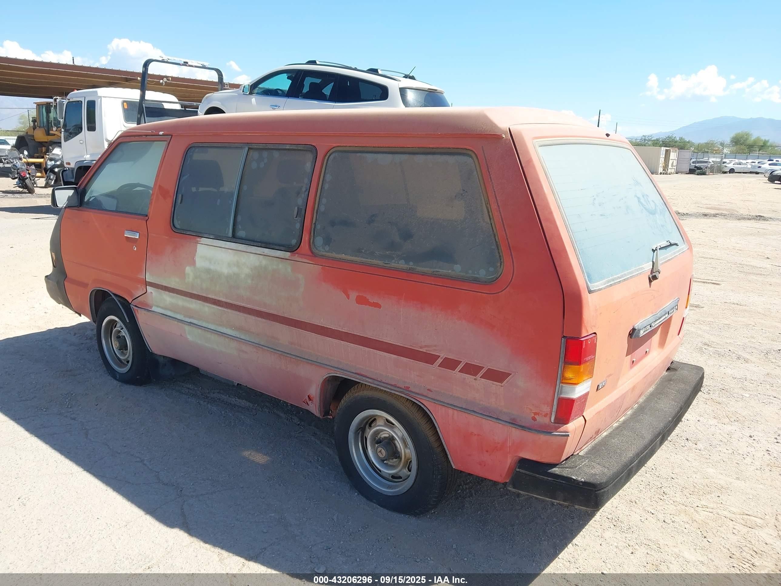 1984 Toyota Van Wagon Deluxe Red vin: JT3YR22V9E5036166