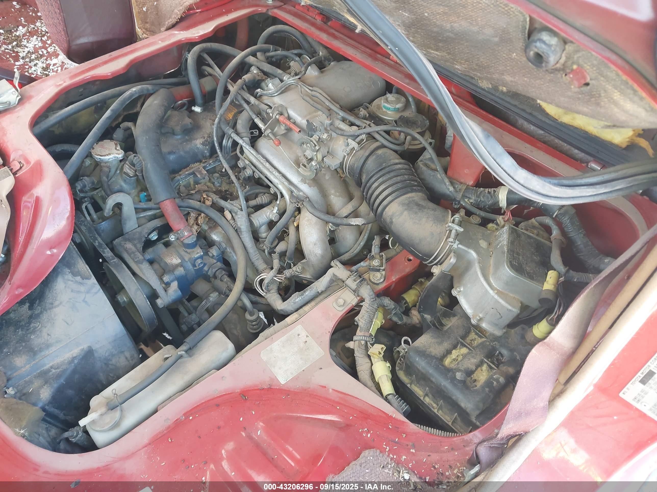 1984 Toyota Van Wagon Deluxe Red vin: JT3YR22V9E5036166