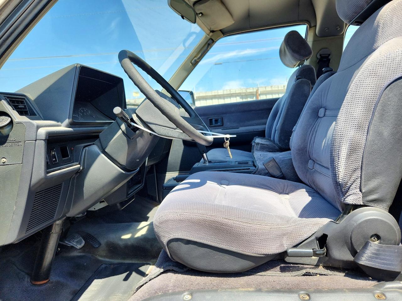 1989 Toyota Van Le Gray vin: JT3YR26W8K5050185