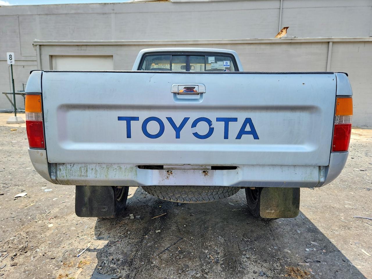 1990 Toyota Pickup Deluxe Blue vin: JT4RN01P0L7031605