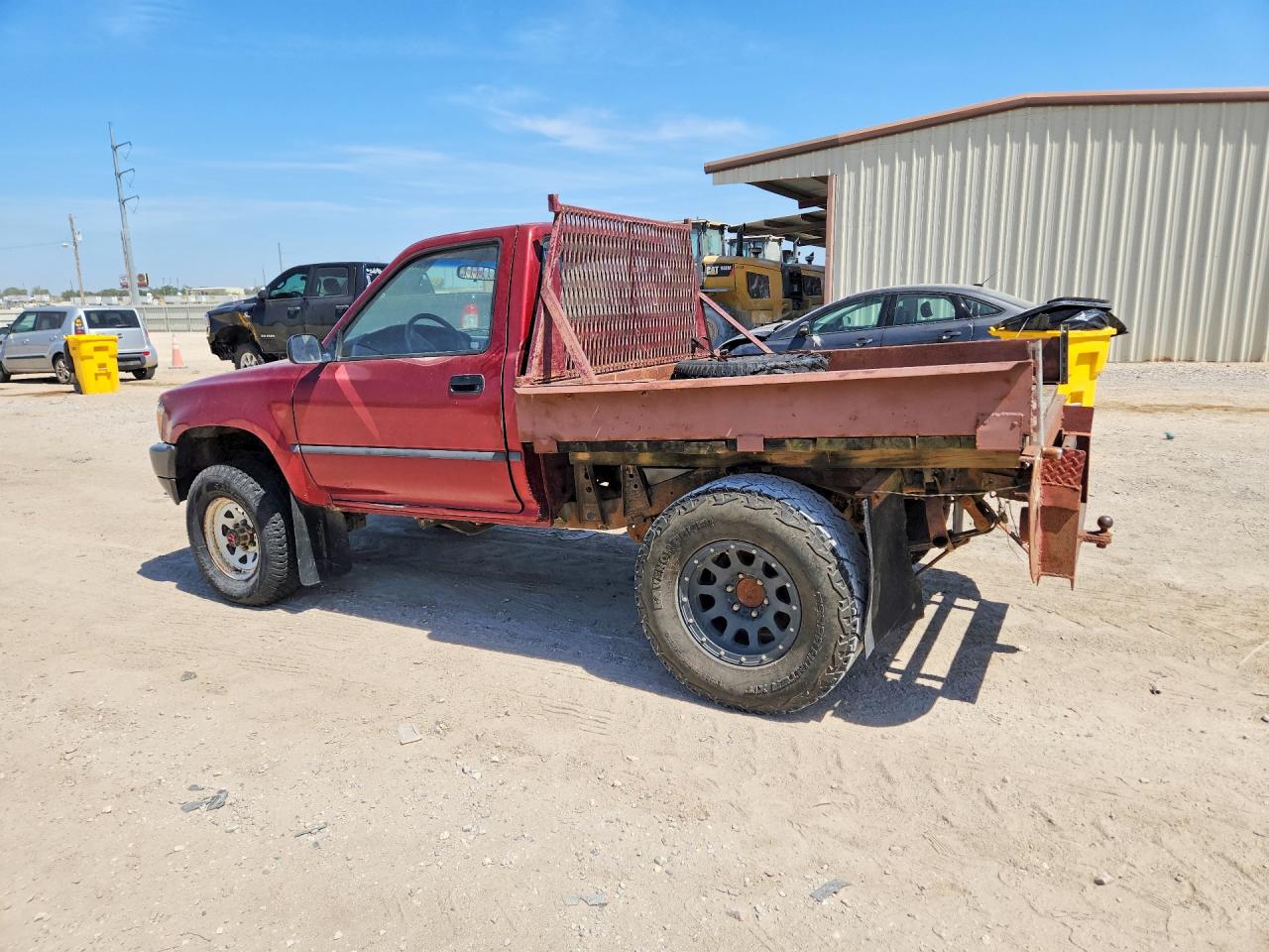 1991 Toyota Pickup Deluxe Maroon vin: JT4RN01P2M0026366