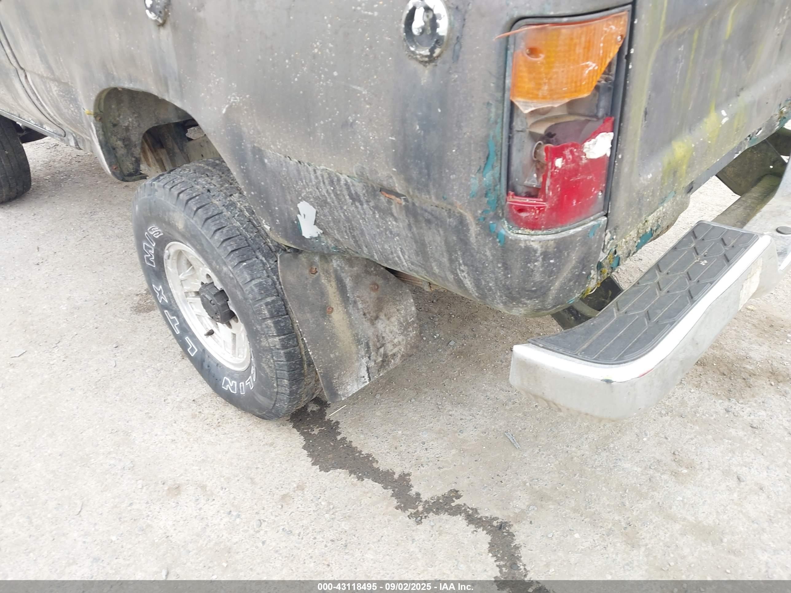 1992 Toyota Pickup 1/2 Ton Sht Wheelbase Dlx Black vin: JT4RN01P2N0028927