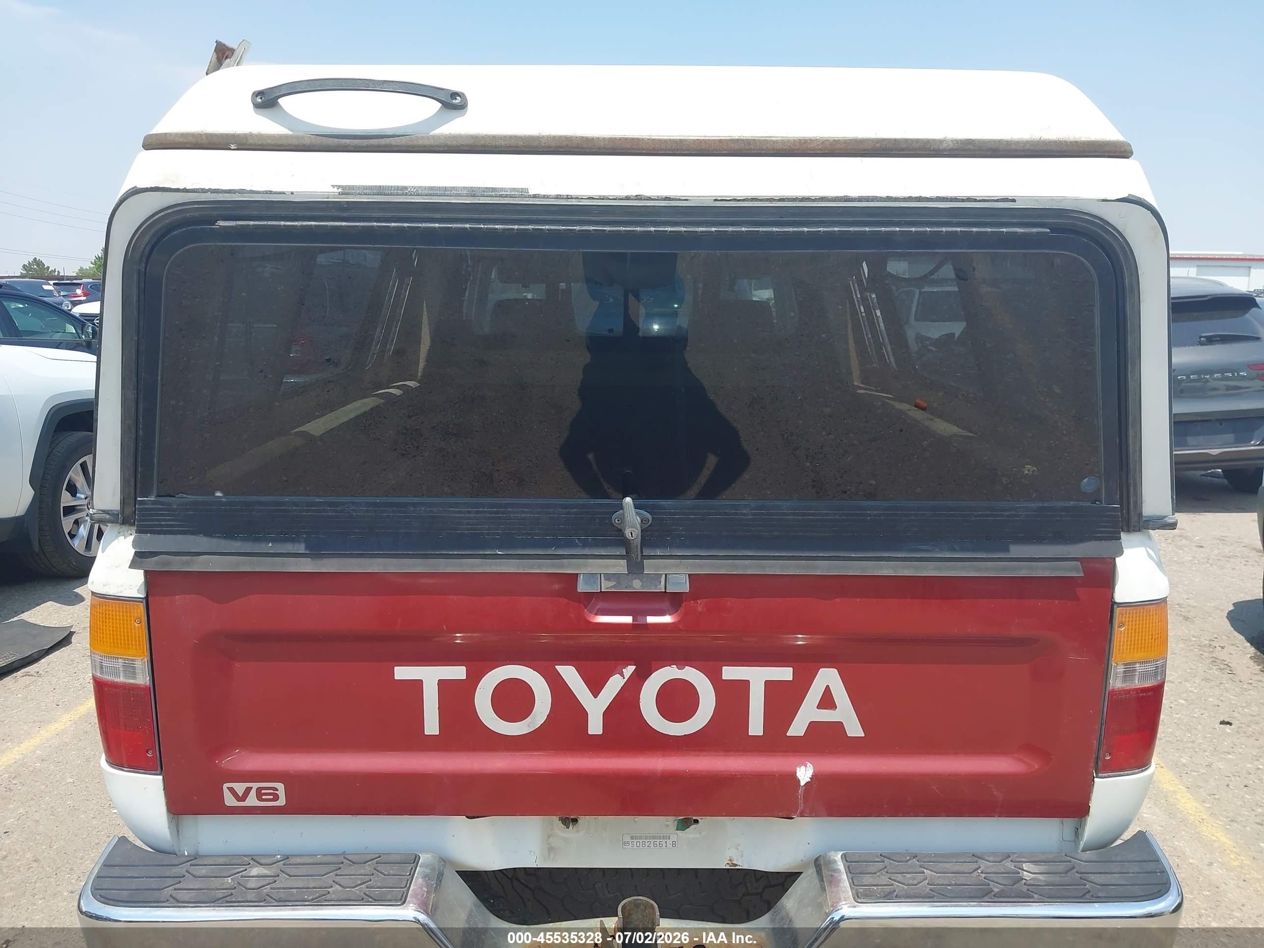 1989 Toyota Pickup 1/2 Ton Sht Wheelbase Dlx White vin: JT4RN01P4K4013334