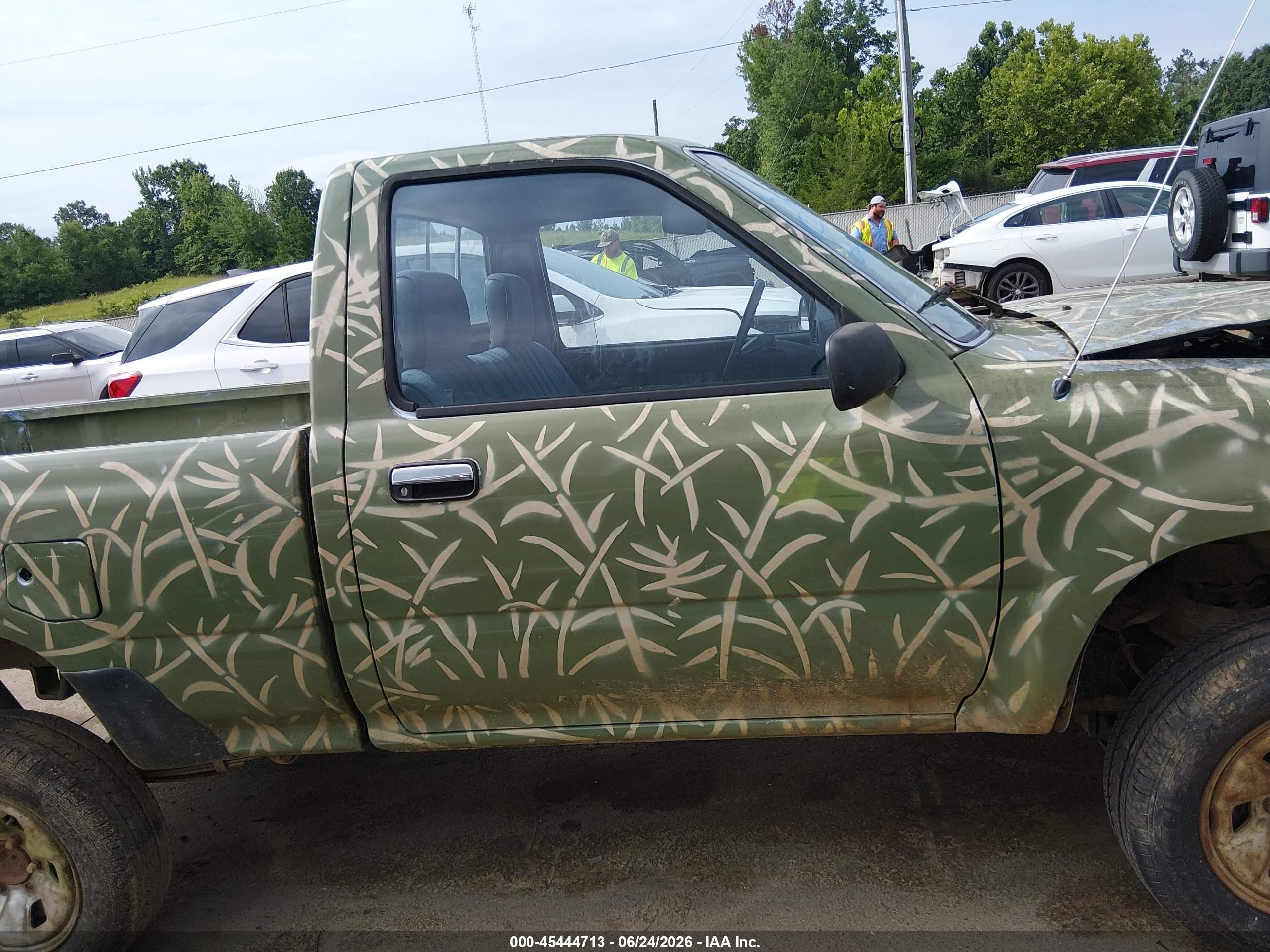 1991 Toyota Pickup 1/2 Ton Sht Wheelbase Dlx Green vin: JT4RN01P4M0024568