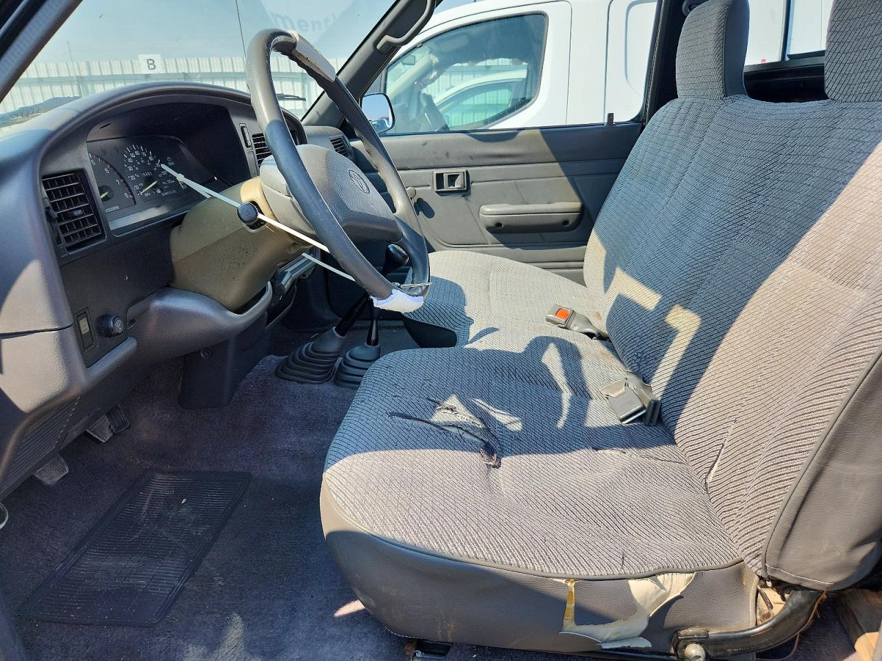 1994 Toyota Pickup Dx Black vin: JT4RN01P6R7066934